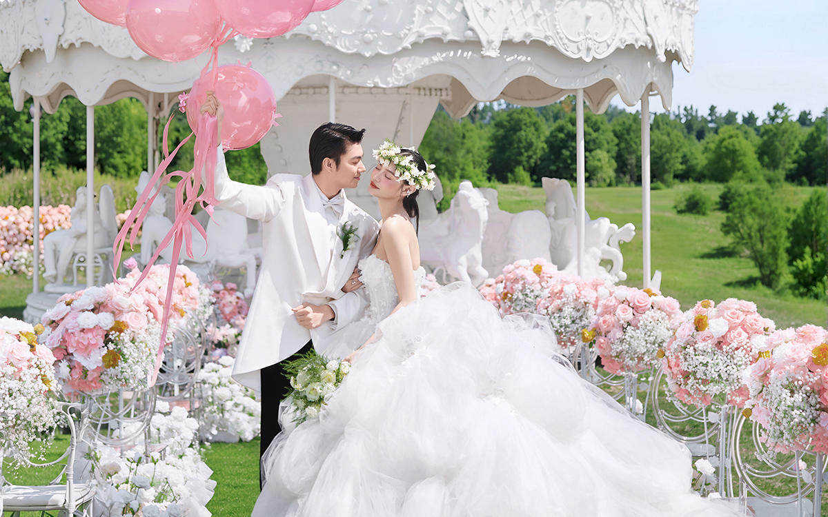 谁的少女心动❤童话公主旋转木马婚纱照