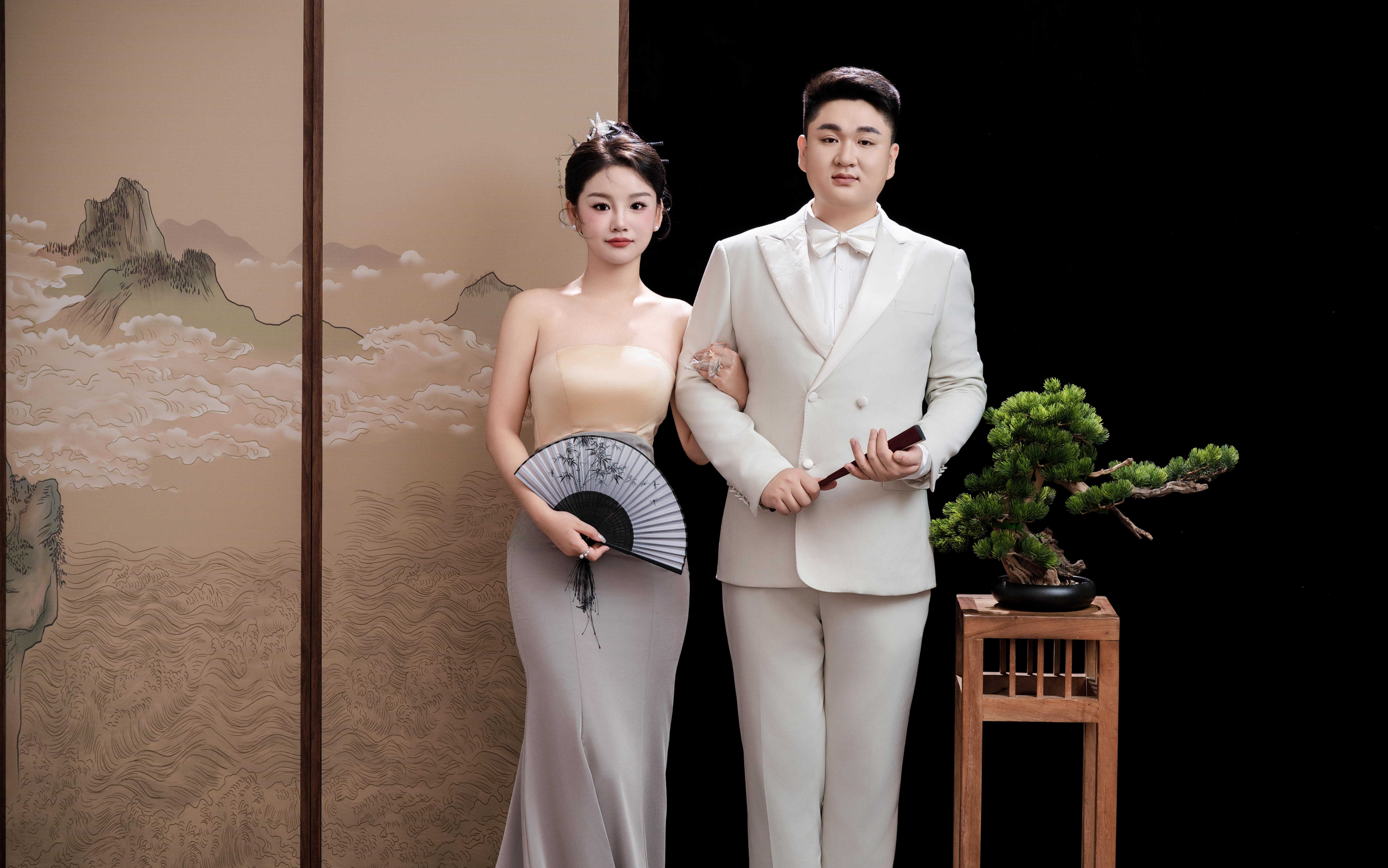 客片|一眼沦陷的新中式国风工笔画婚纱照