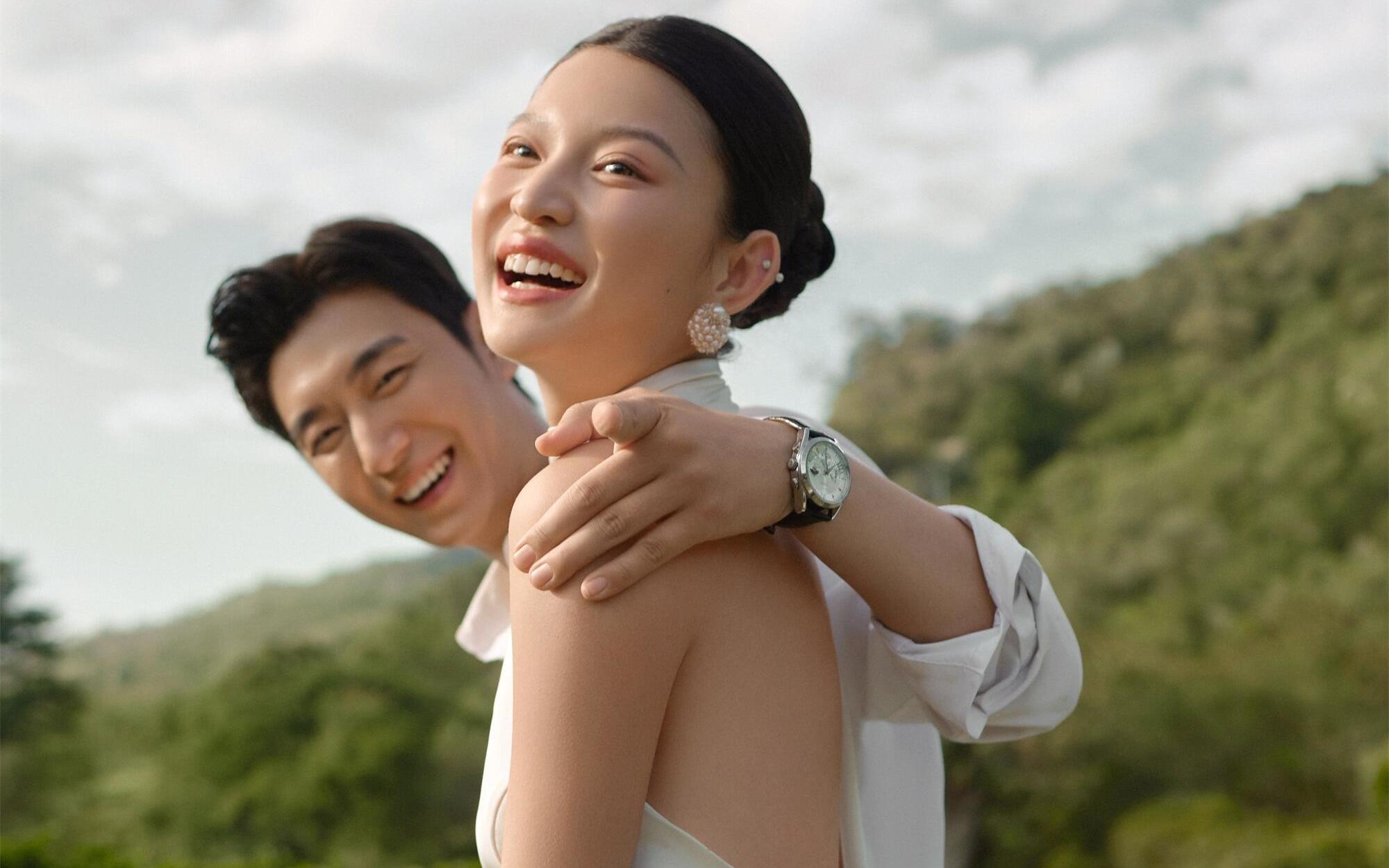 拍到了超有生命力的草坪婚紗照！自由感拉滿