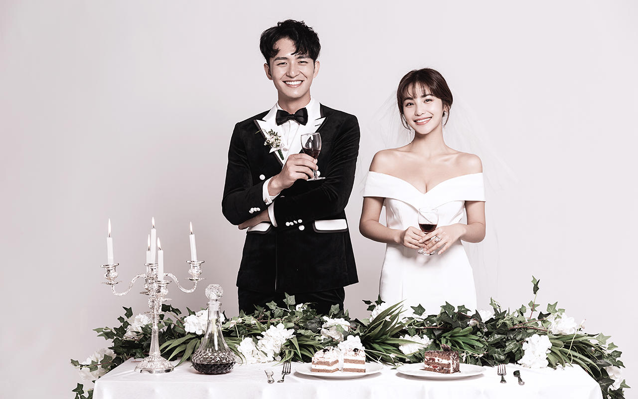 2019年度经典经典套系【网络报名立减2000】