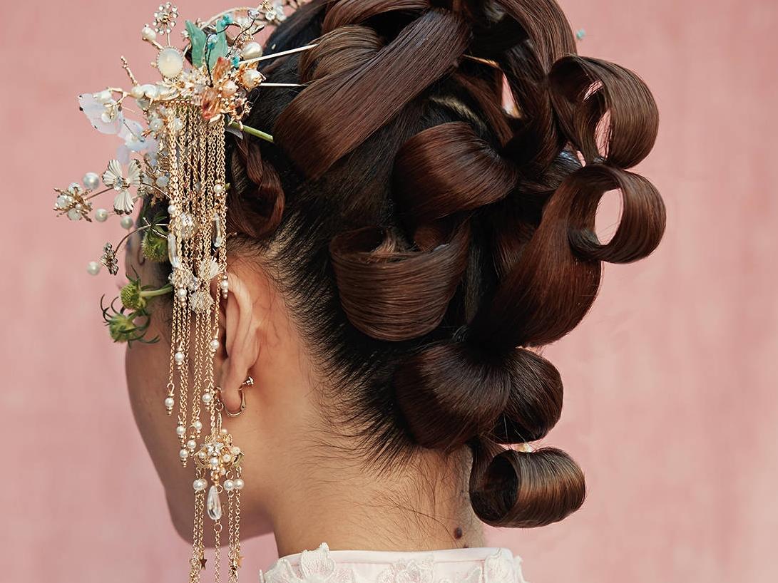 【热卖推荐】高端婚礼跟妆