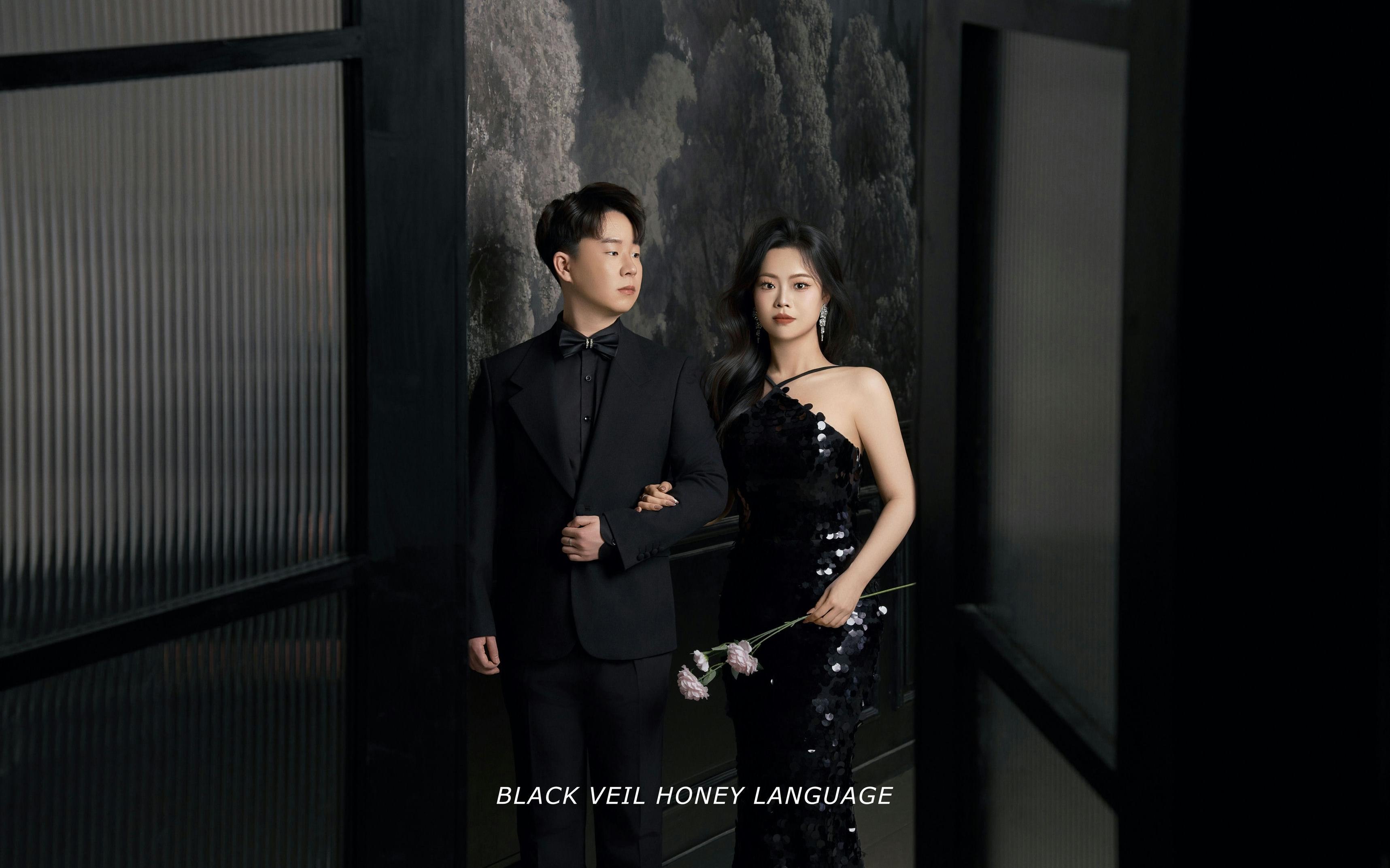 黑调纪事📜浪漫是无声相拥