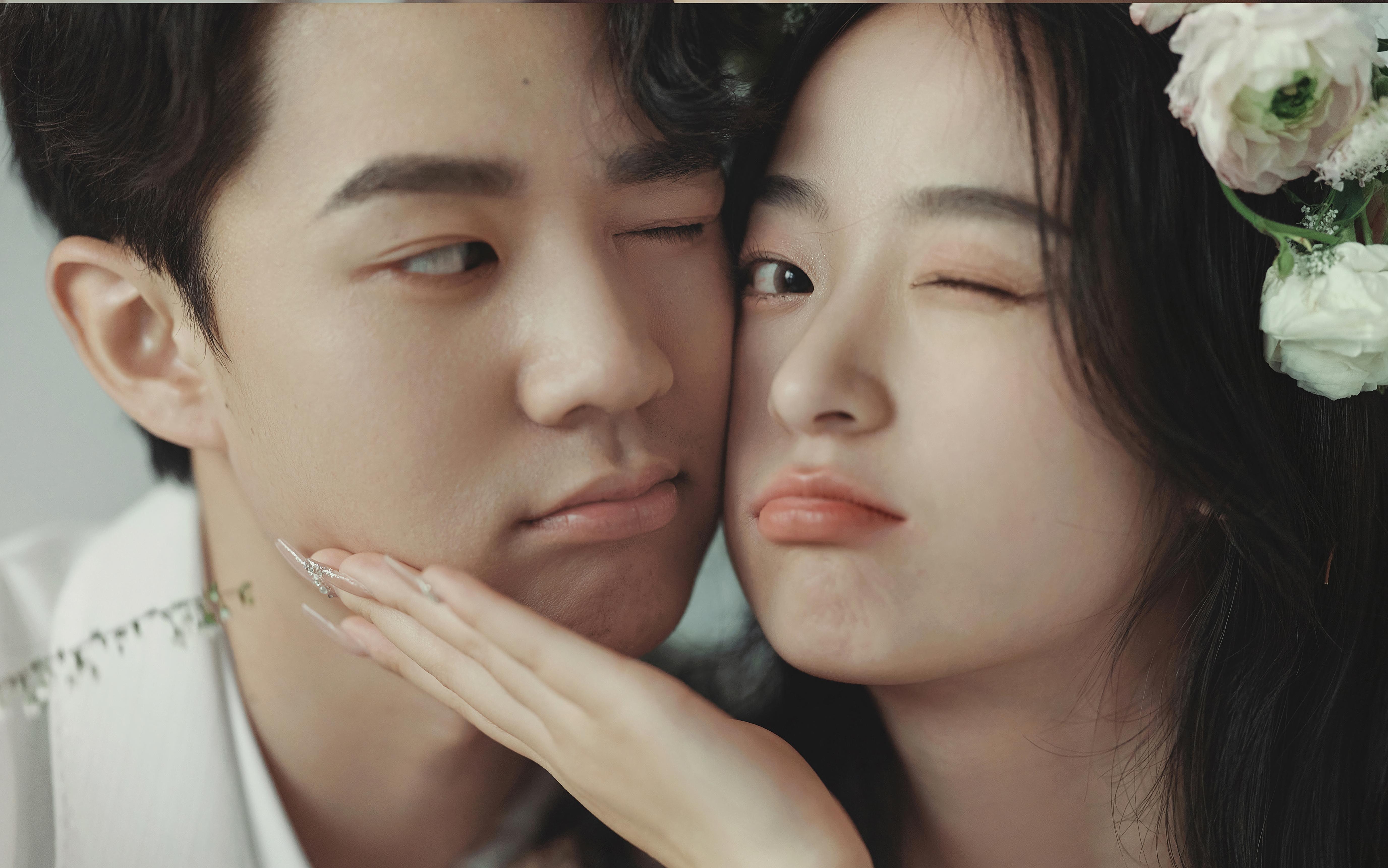 简简单单的真的很好看 朋友都强烈推荐的极简婚纱照