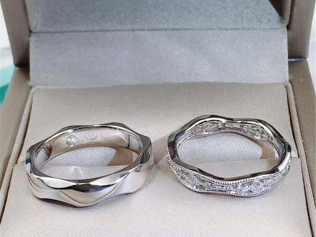 南昌关于爱-复古露珠18K金钻石对戒