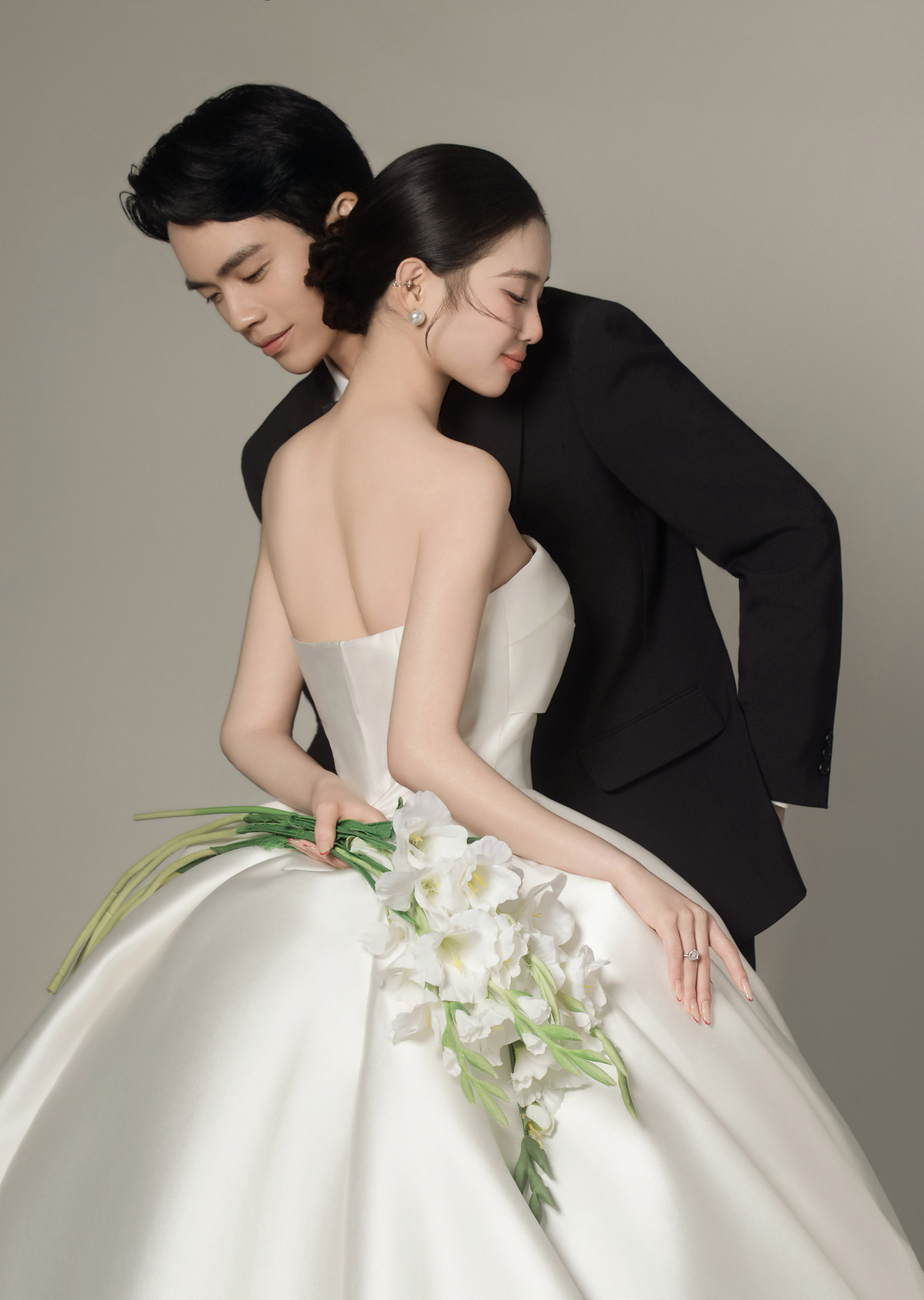 Less is more🕊️ 经典主纱永不过时