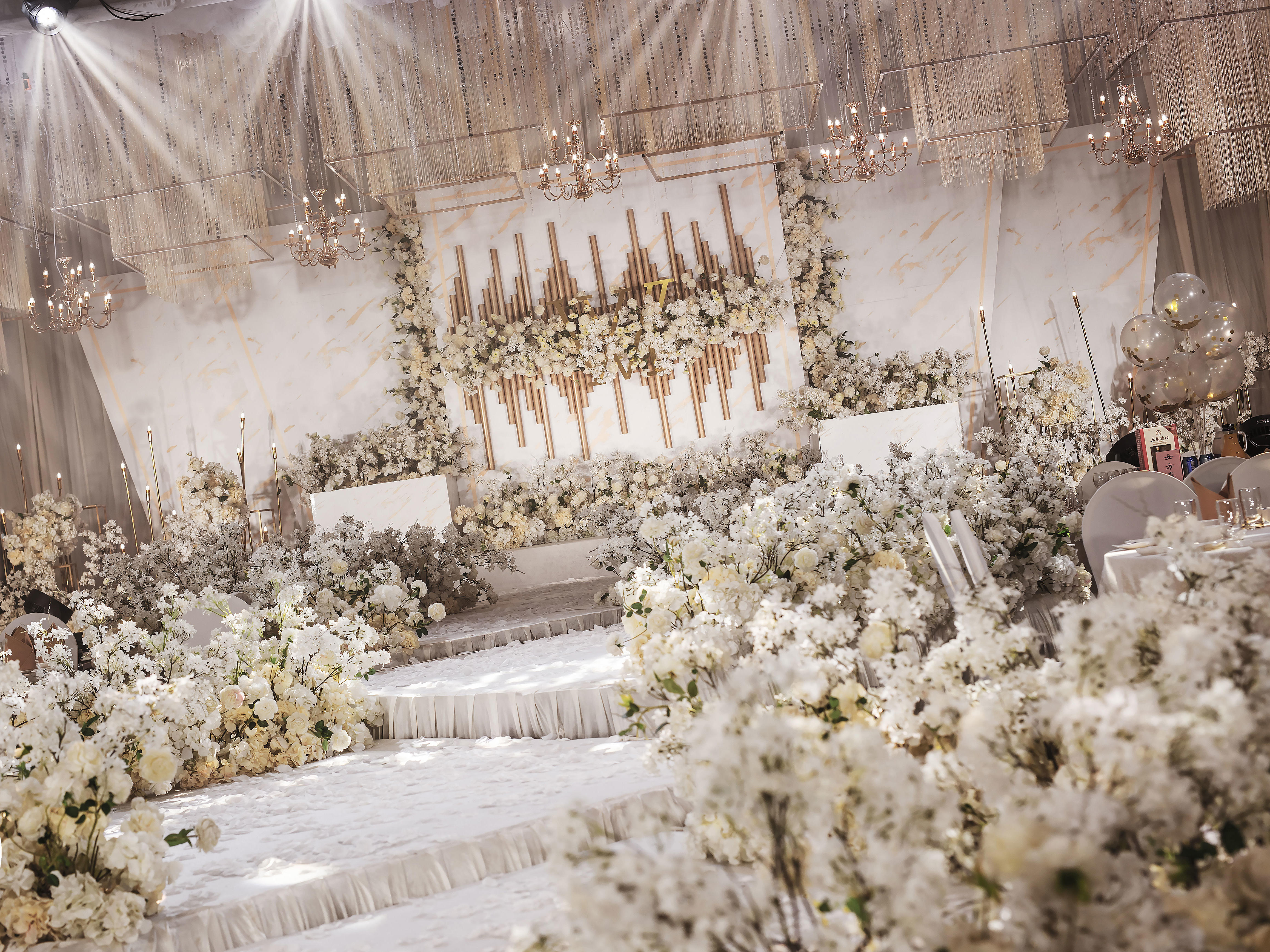 香槟白梦幻婚礼 LIFE TIME一生缘婚礼