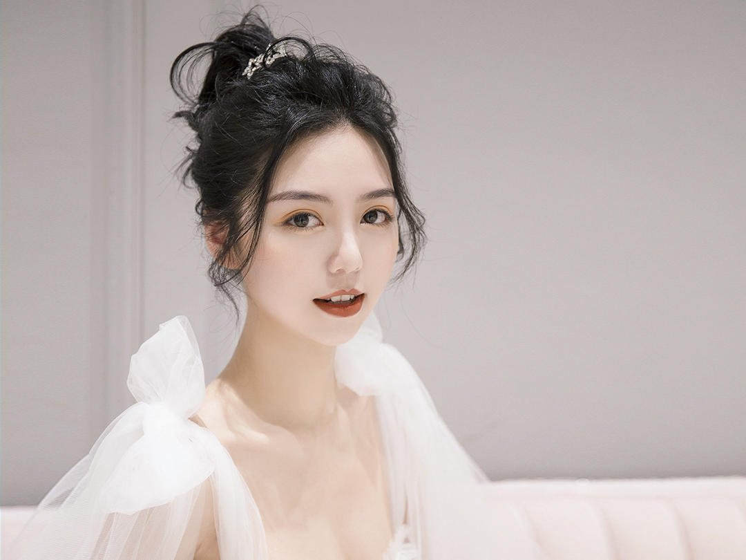 首席主管级全天跟妆＋妈妈妆＋伴娘妆