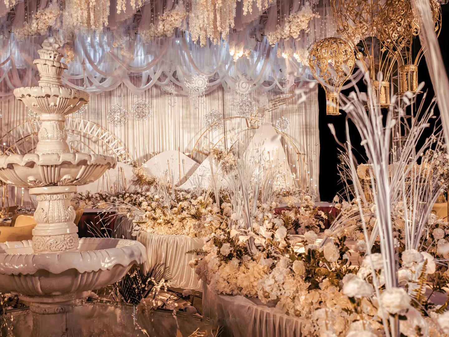 新品《流光年华》创意高级香槟色 【铂悦婚礼】