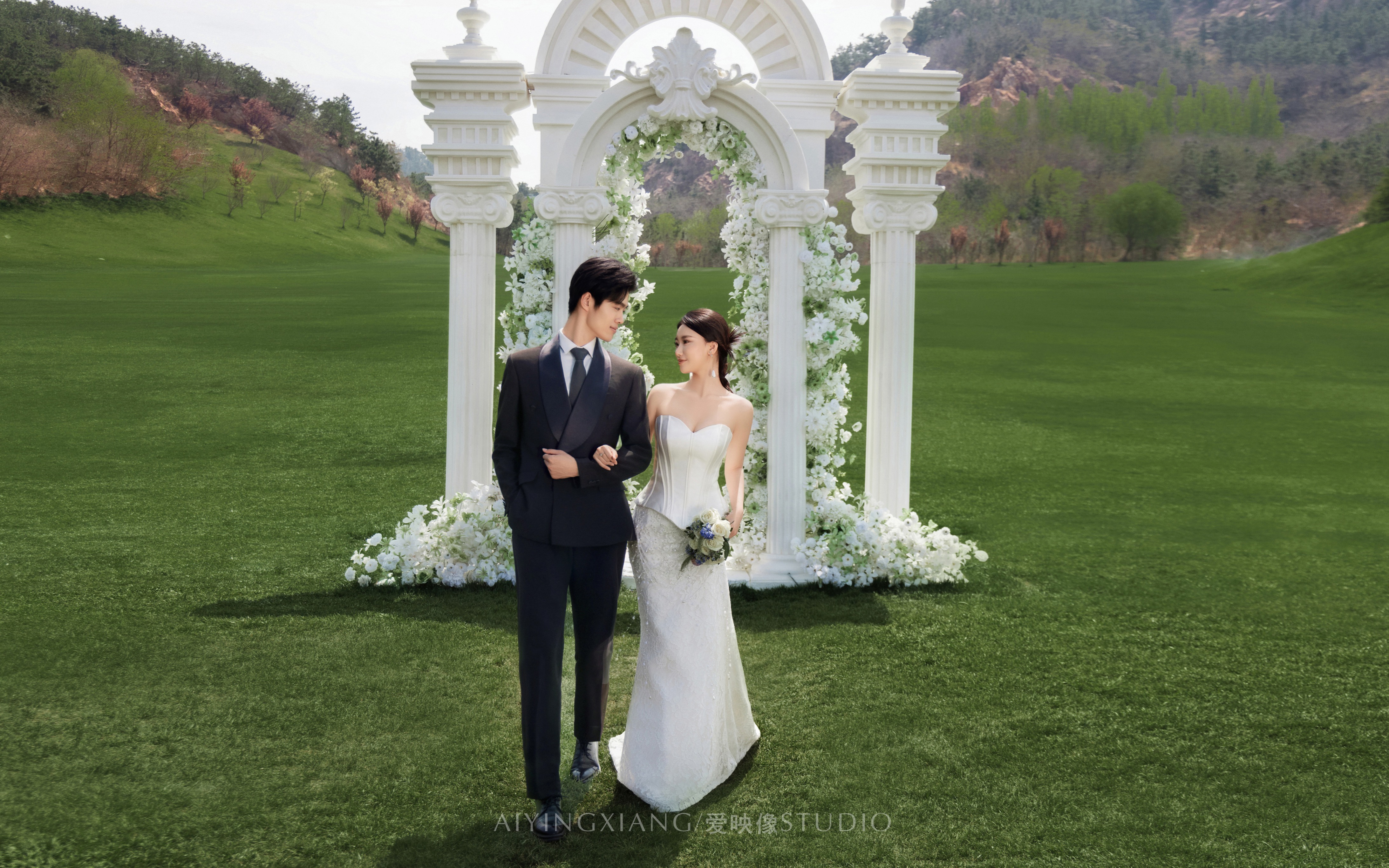 米兰夫妇
