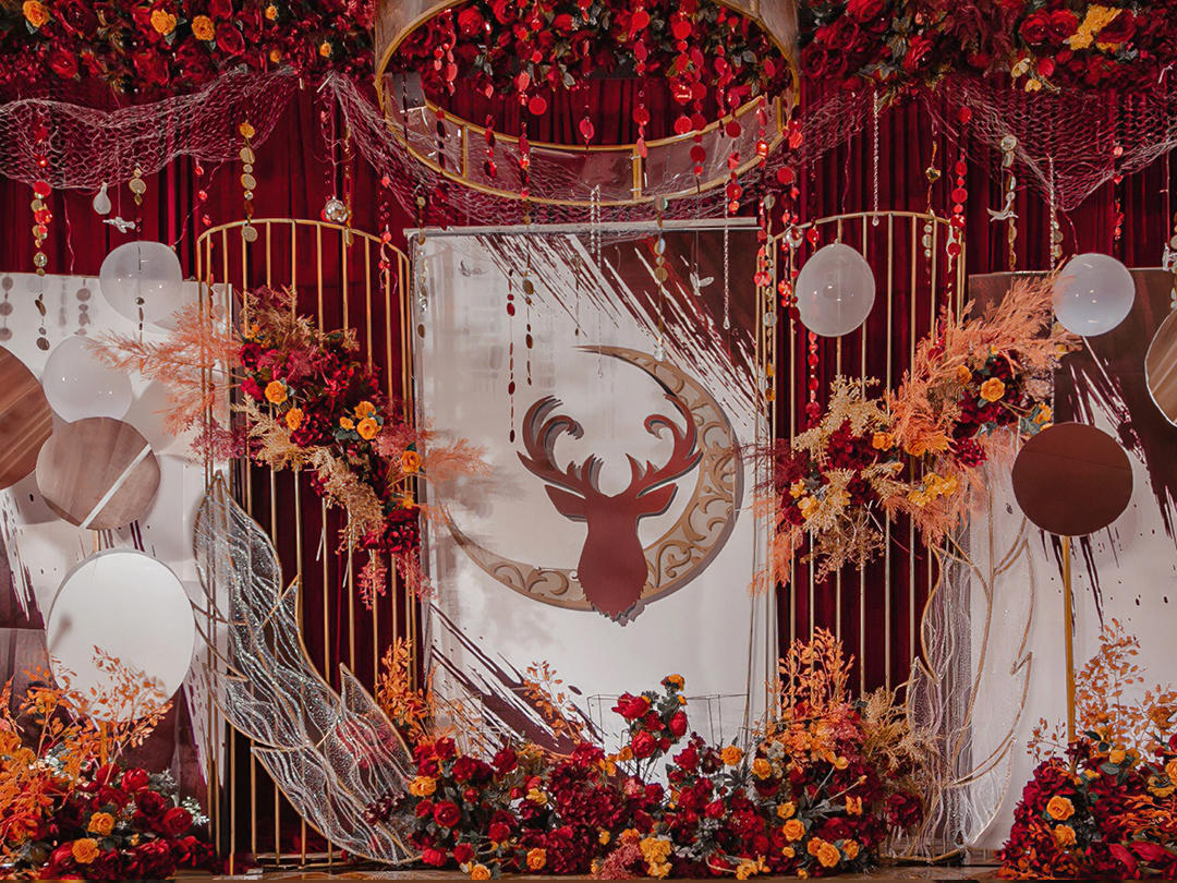 2021爆款大气红金婚礼+四大金刚+礼服全包