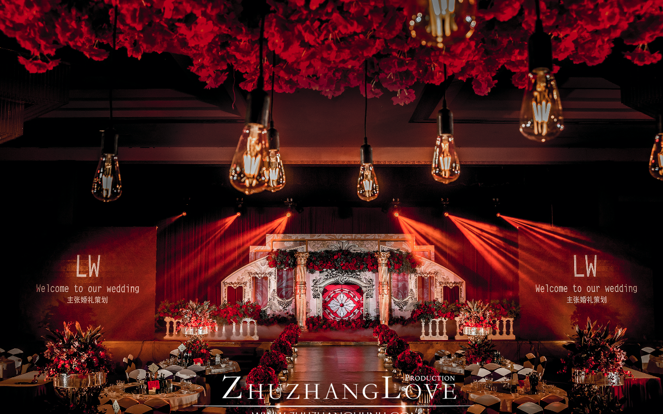 金属复古风布置于君豪大酒店