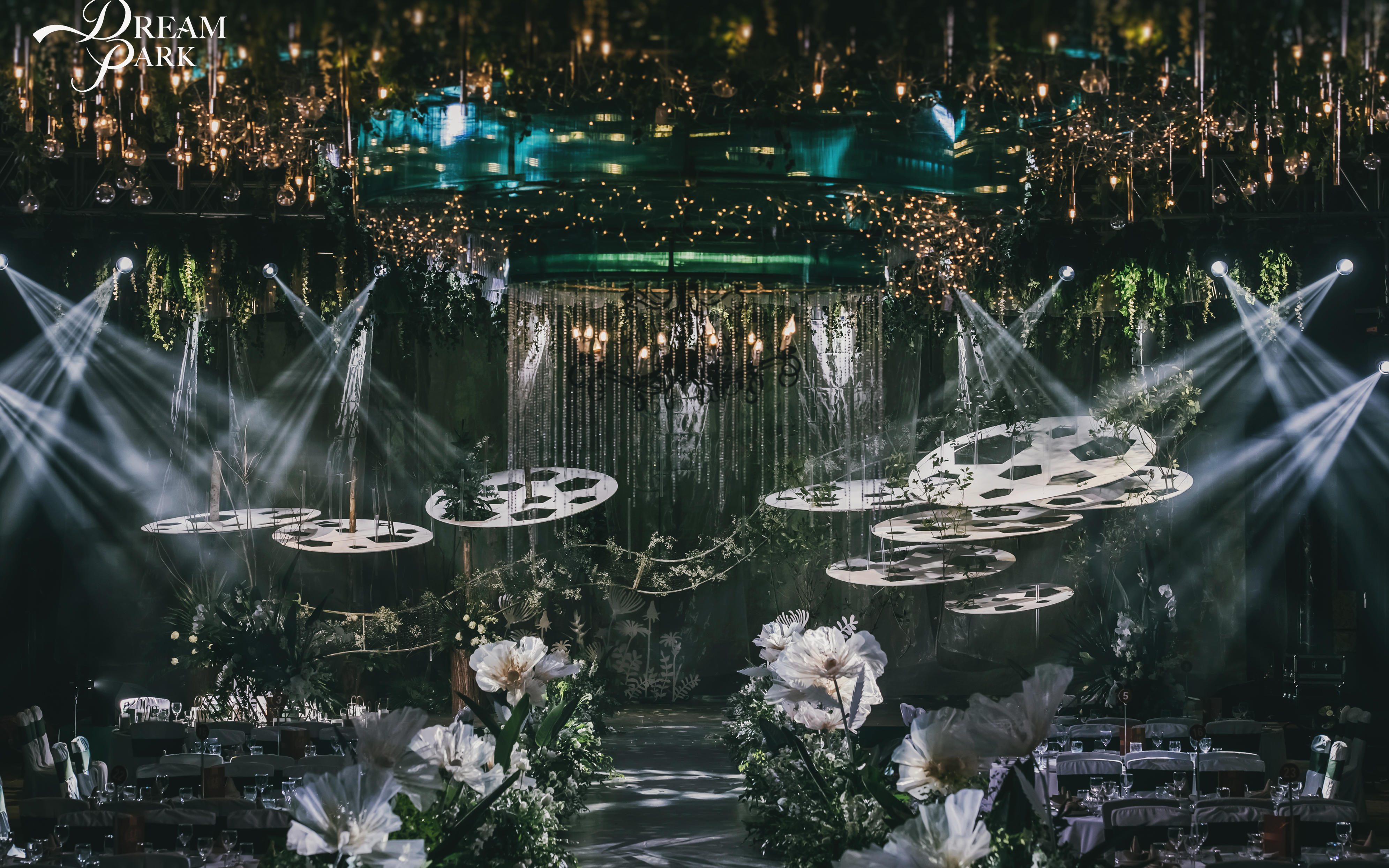 涉丛林而来|轻奢定制|梦公园婚礼企划