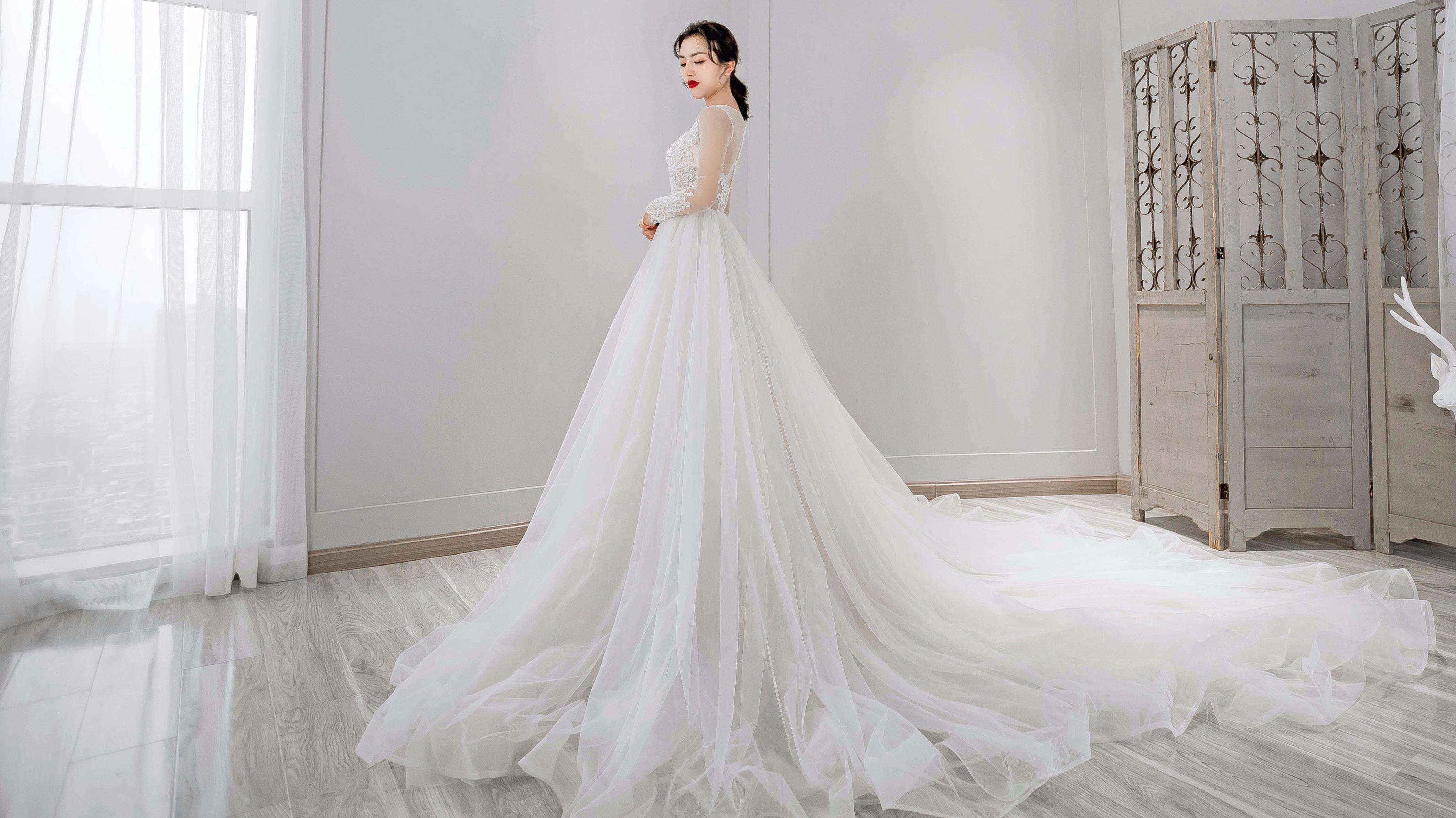 【私属特惠】品质主纱+出门纱+敬酒服品牌套系