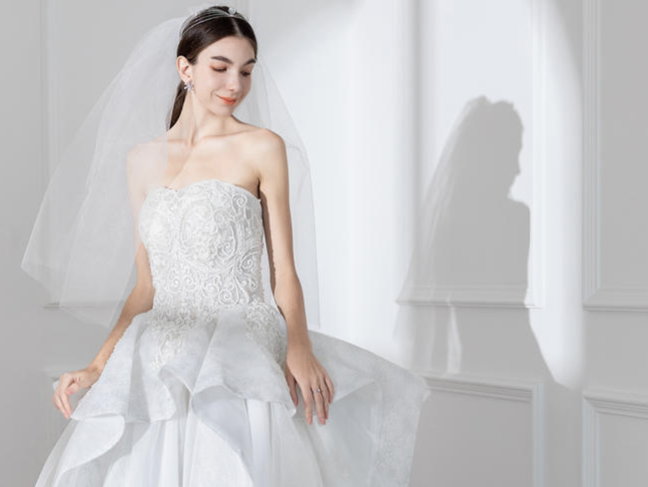 【简爱梦幻公主系列】定制婚纱+出阁服+敬酒+跟妆