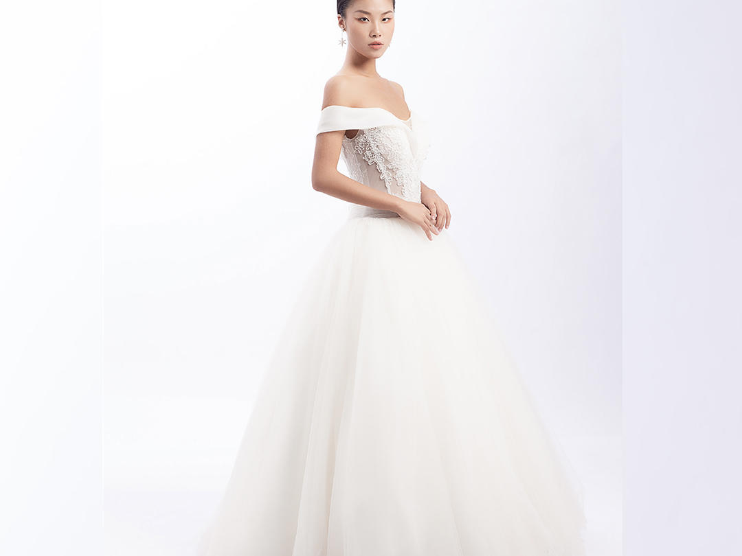 【素婚纱礼服定制】甜美海鸥款主婚纱+出门秀禾