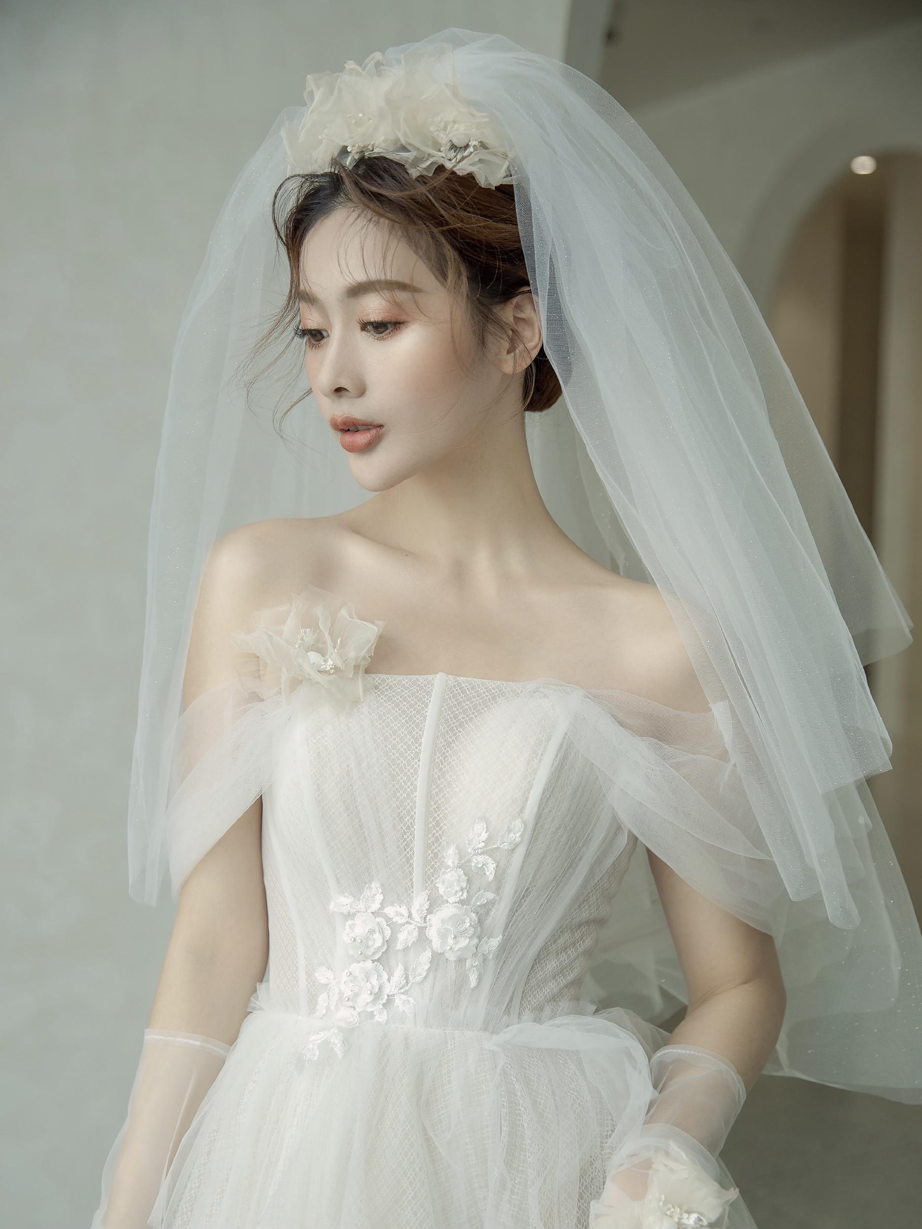 婚纱三件套+跟妆 Alice全系套餐 赠婚礼记录