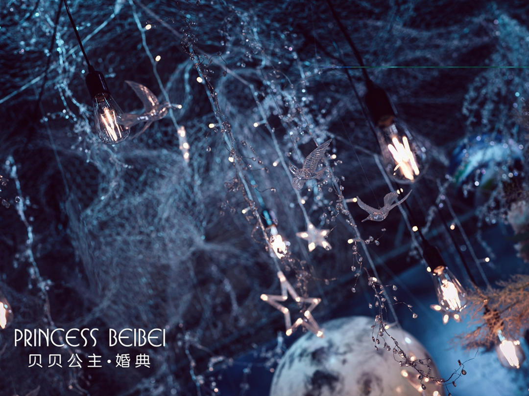 梦幻深蓝 宇宙星河的深邃之美