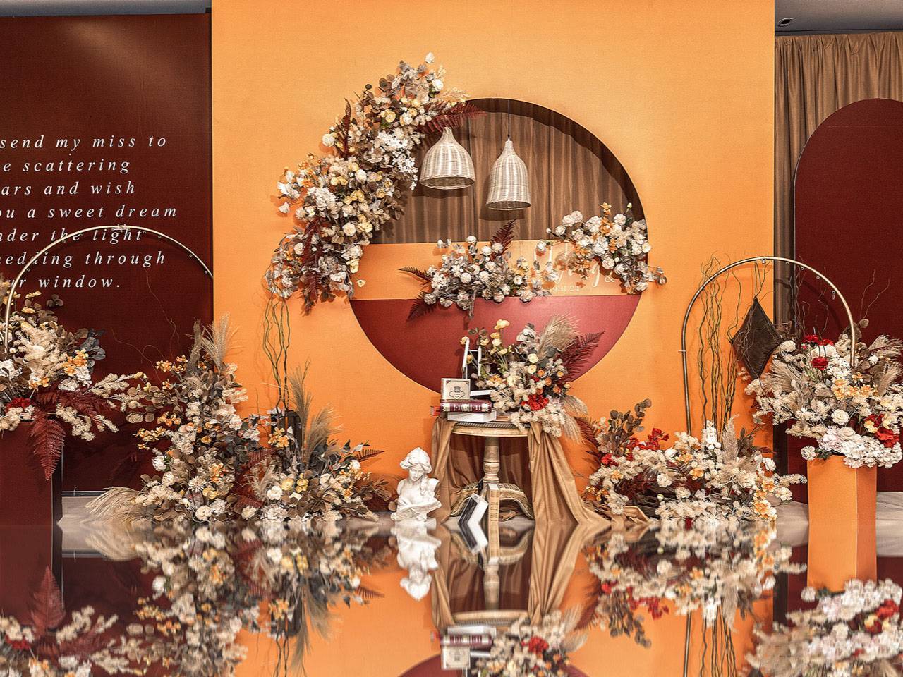    温暖秋色系婚礼  