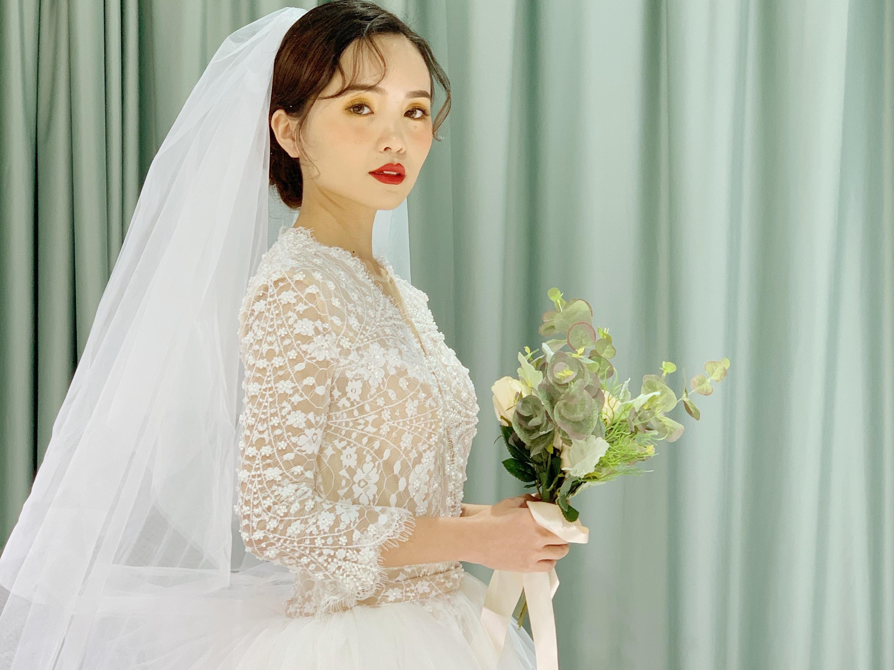潮婚节U&M超美必选韩国进口婚纱七件套租赁