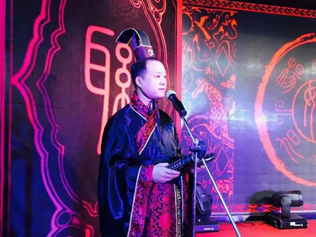 【人气好评】资深讲师级主持 多风格