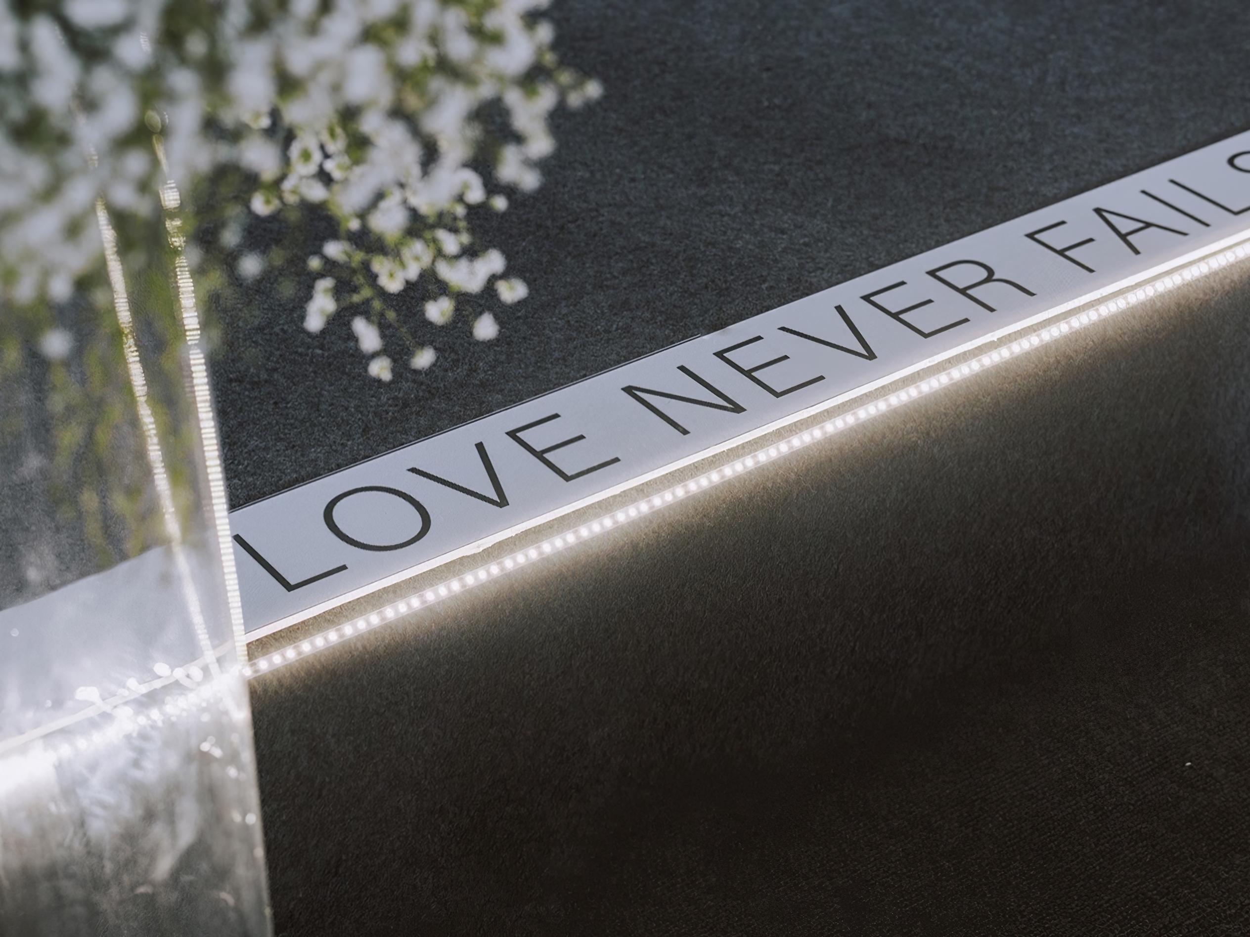 【屿霖婚策】白绿色系全鲜花韩式风