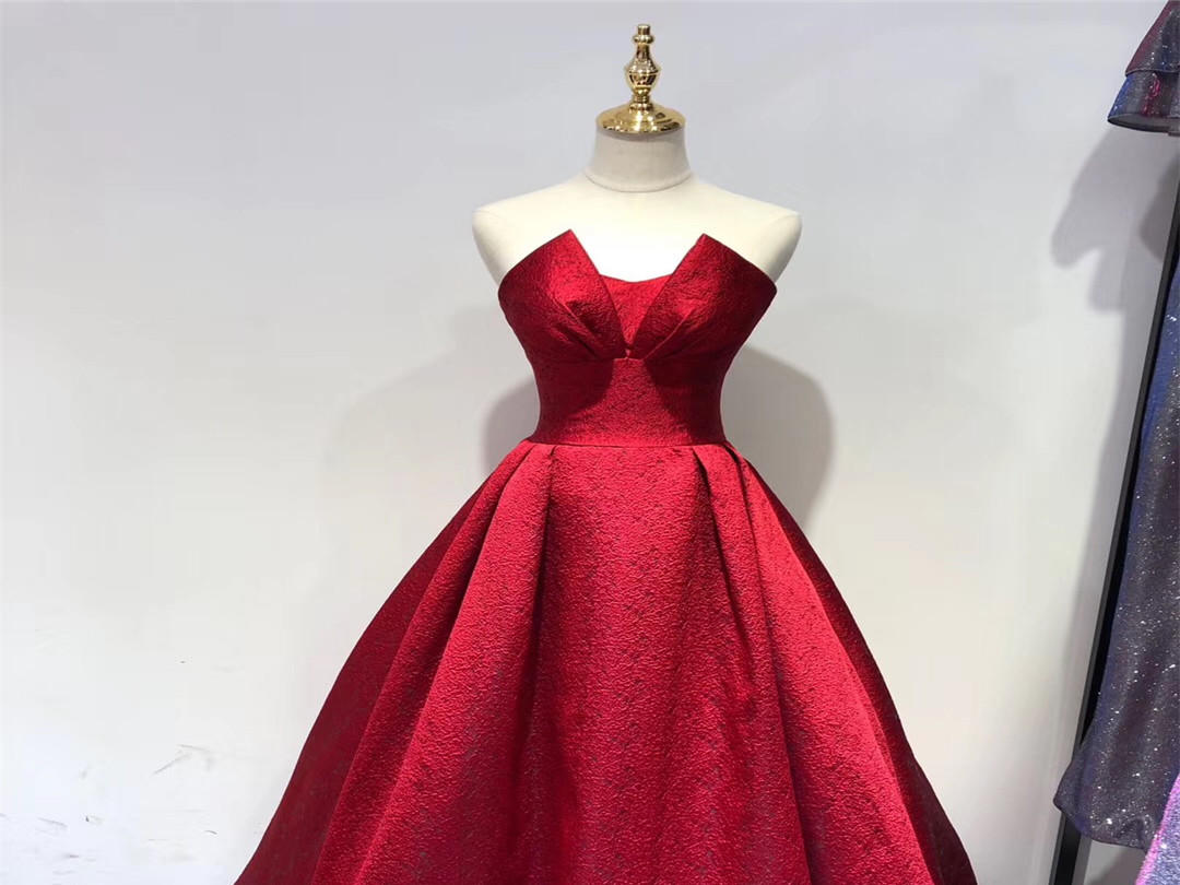 财富中心萌嫁衣囍苑（上百款敬酒服任意挑选）