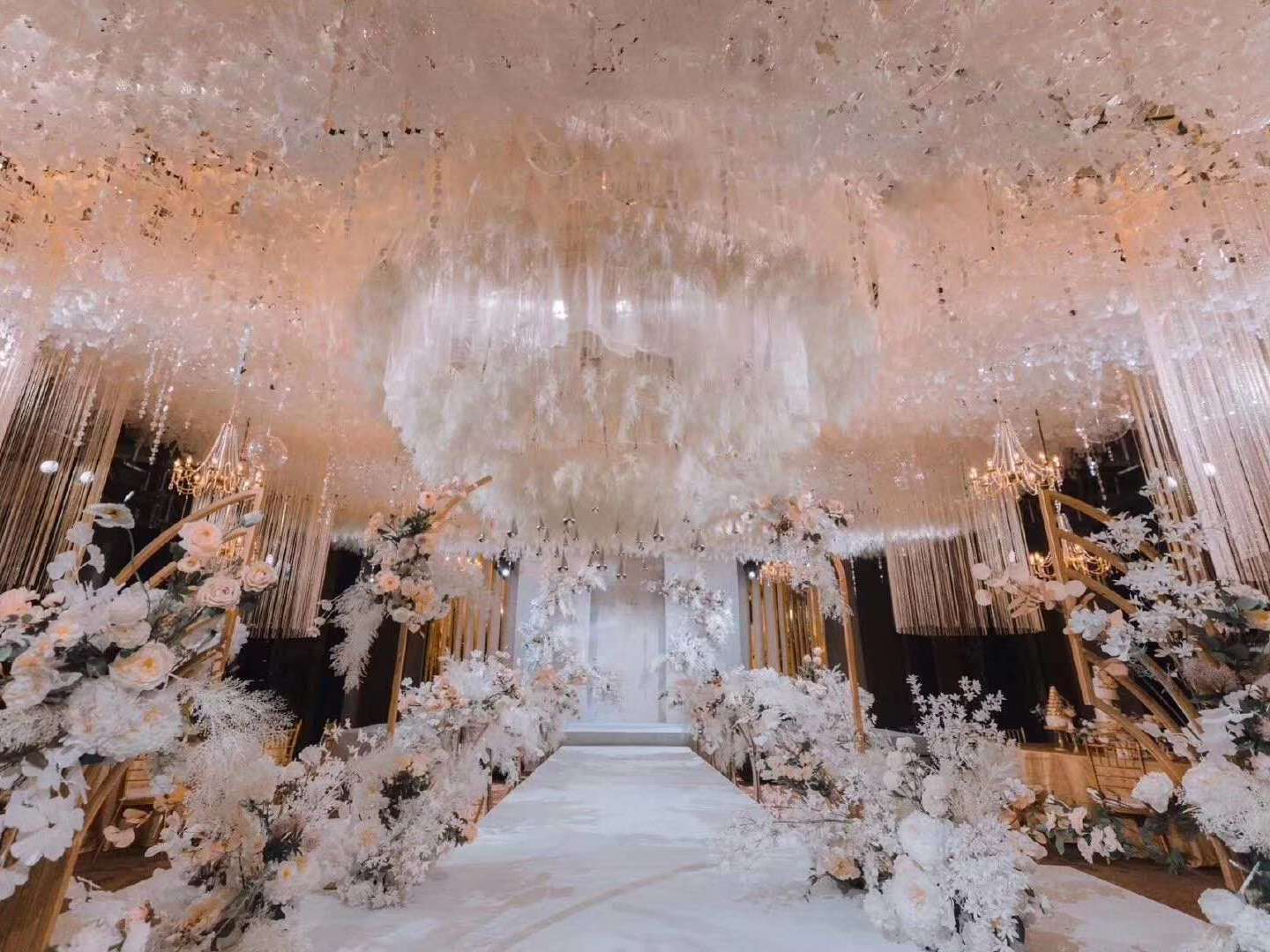 美满婚庆定婚庆送价值2000元婚庆大礼包