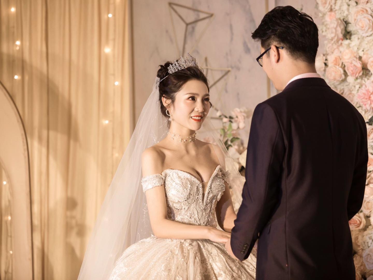 WHITE 公主系列(超值租赁含跟妆）