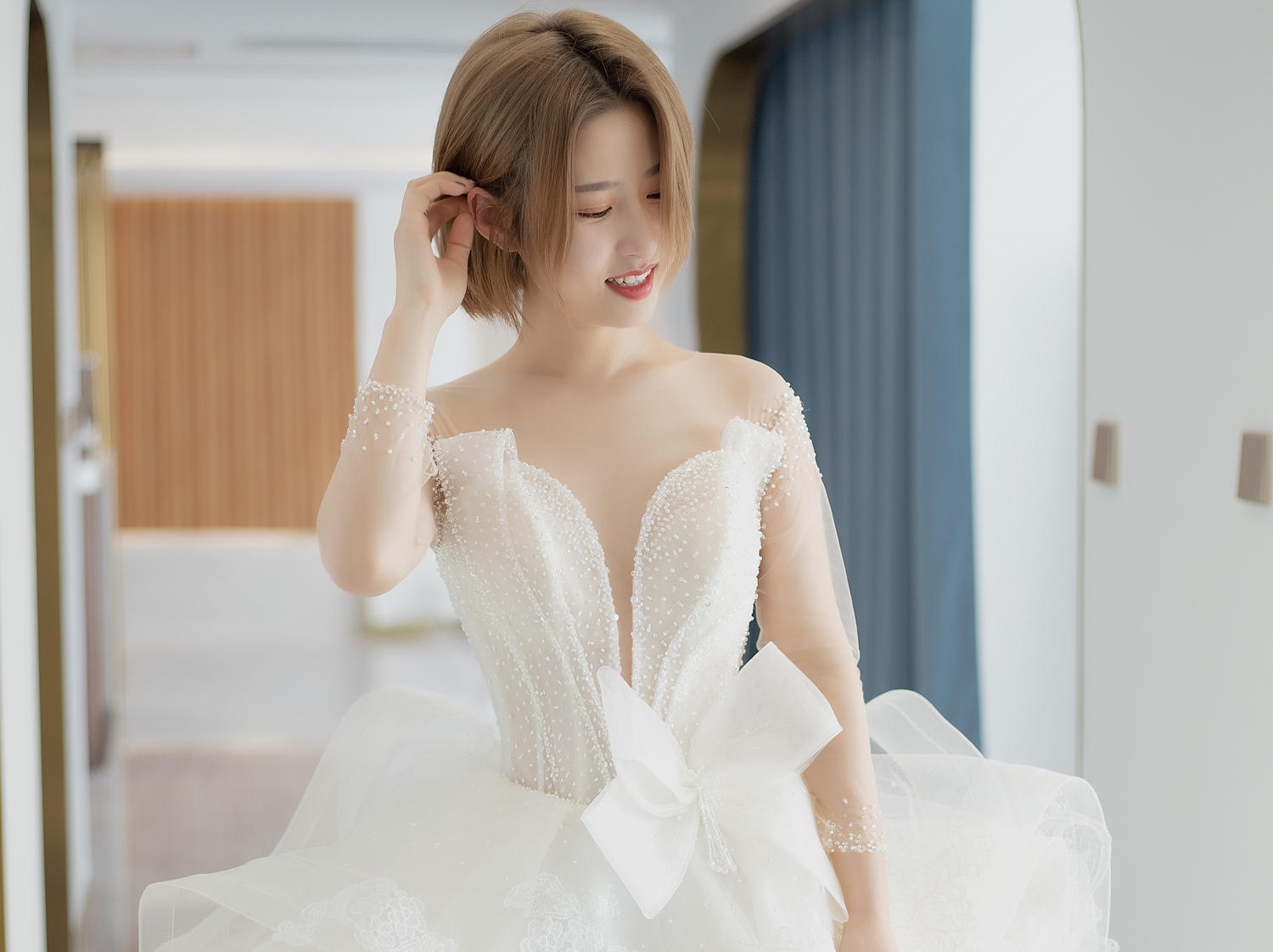 【女王的嫁衣】租赁热推套餐+一价全包+婚纱跟妆