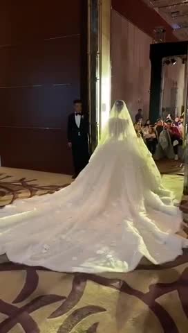 黄金档期 首席（高级西式婚礼造型）+赠送亲友妆