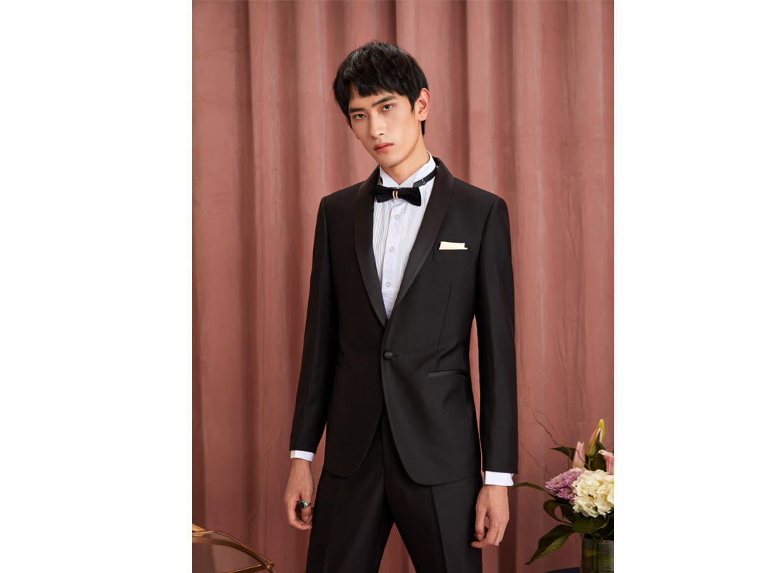 【White白岛造型婚纱礼服】男士西服定制