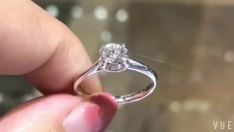 QC超值婚戒 经典4爪  戴妃牛头款30分