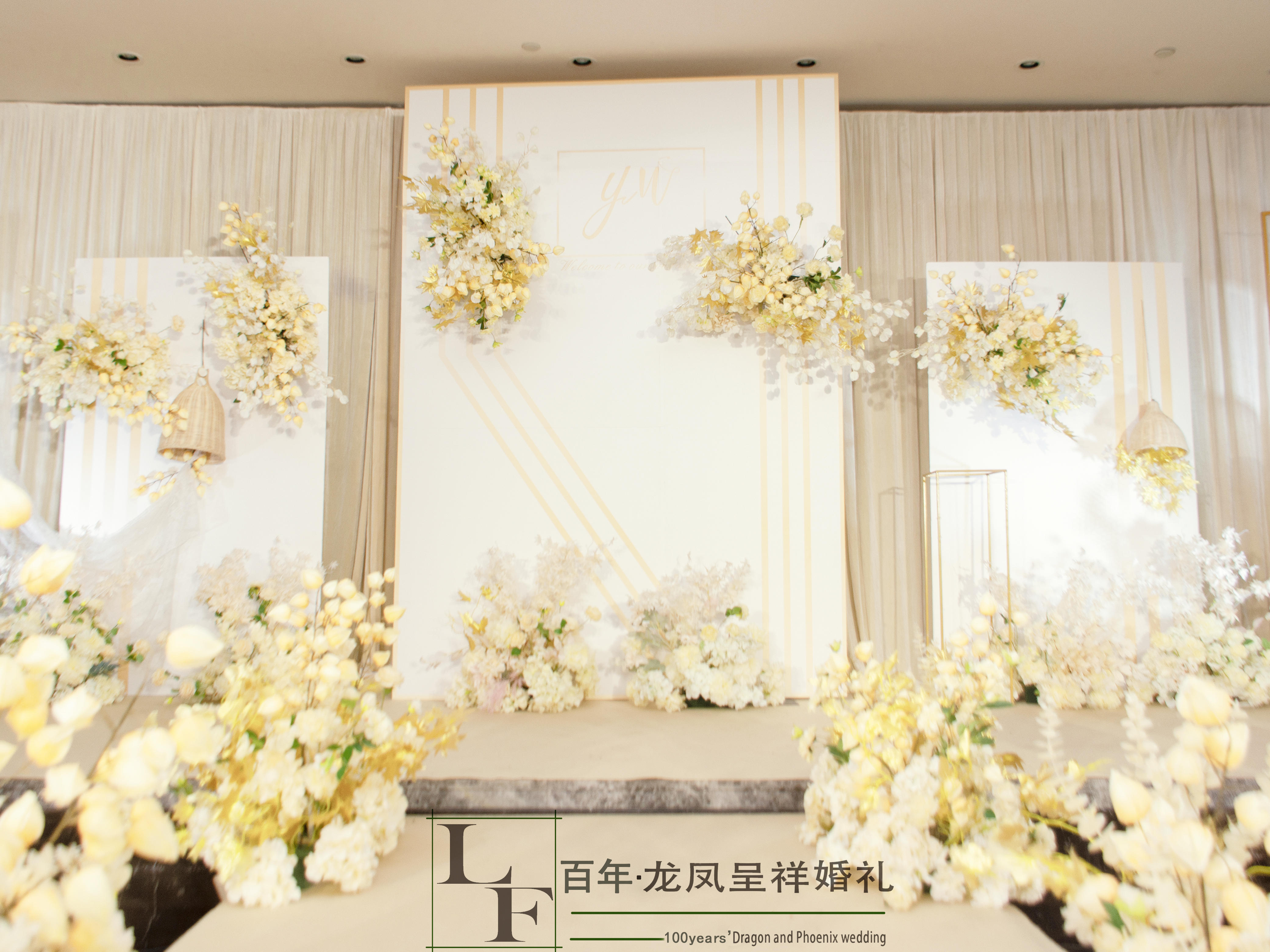 【姻為愛，含四大金剛，T臺燈光大海報婚紗婚車】