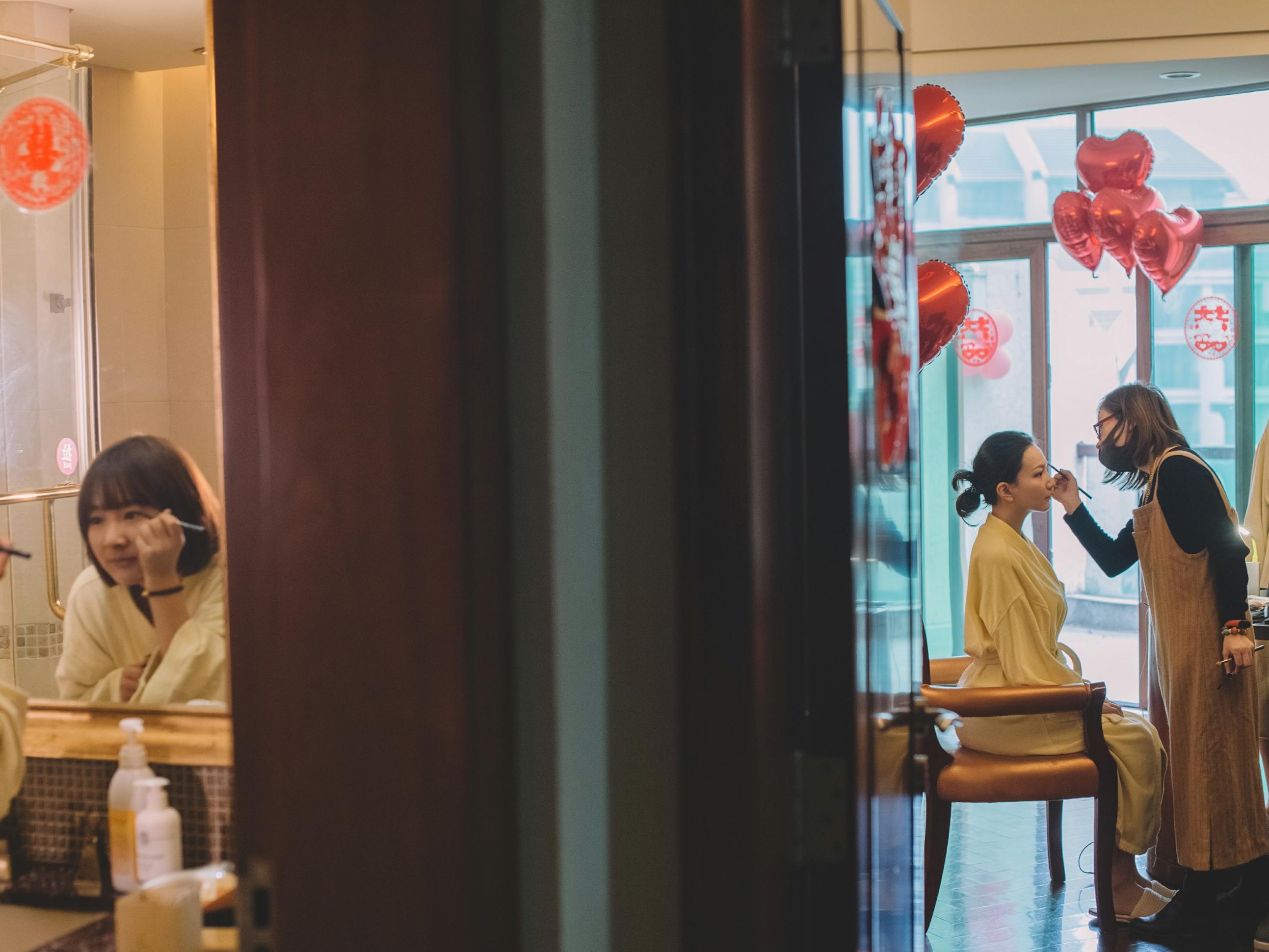 衡阳市内全天跟妆 三妆三造送饰品三套