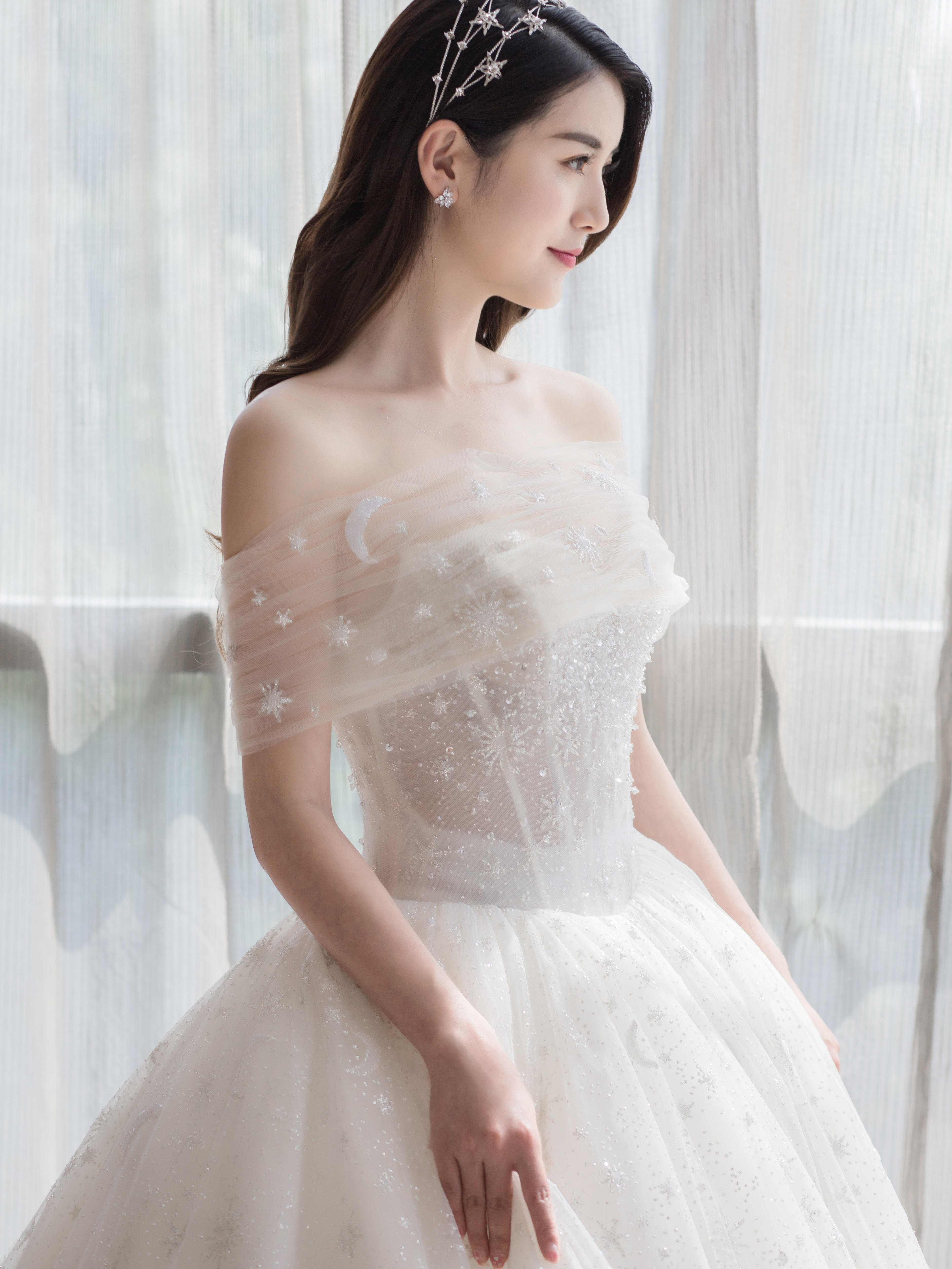 苏拉奢选3件套【豪华超大拖尾＋重工中式＋敬酒服】