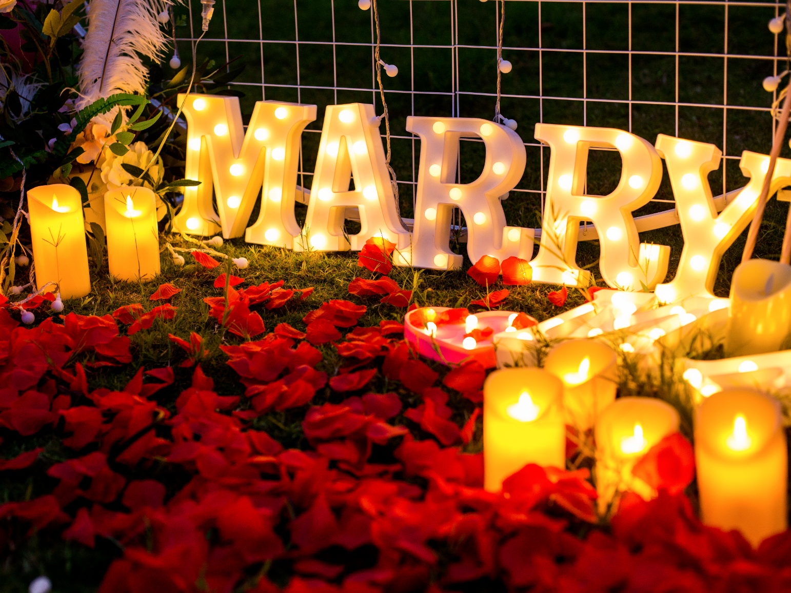 求婚策划表白 生日惊喜排队布置 