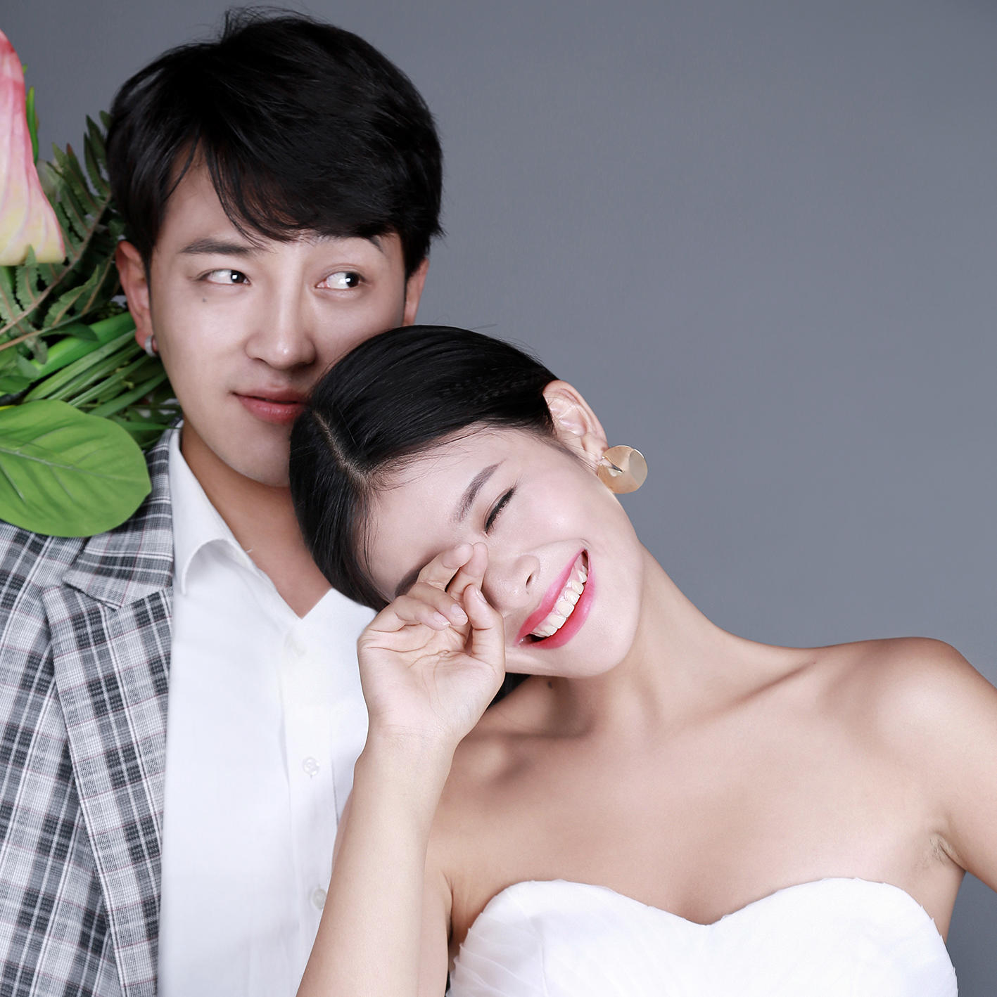 色彩纪实情绪婚纱＋内外景＋全程一对一服务