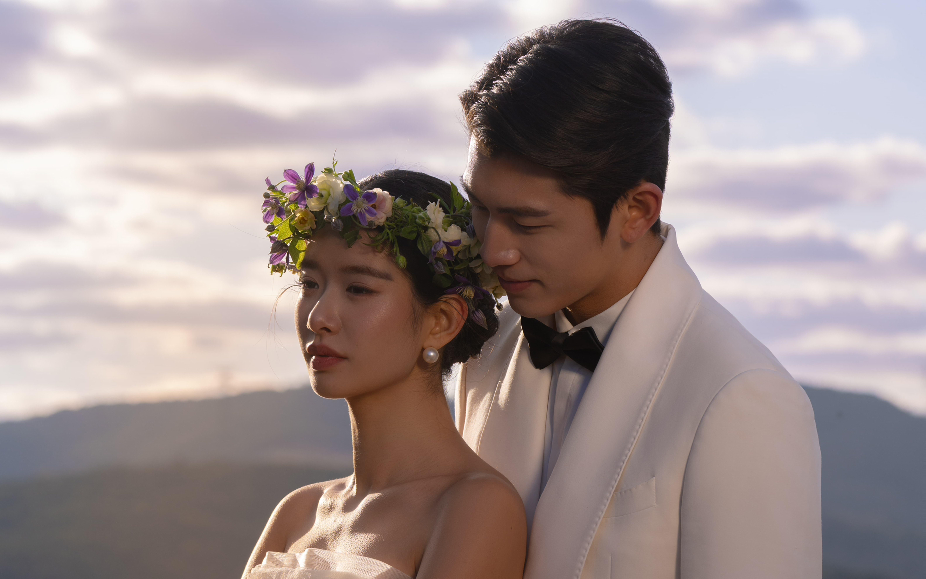 在山頂追一場日落｜把婚紗照拍成電影