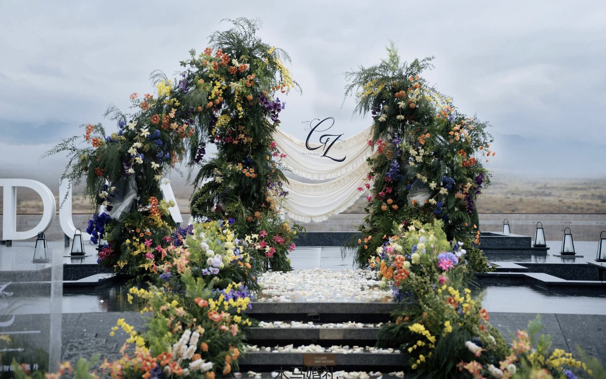 戶外野生感布幔木耳邊造型婚禮