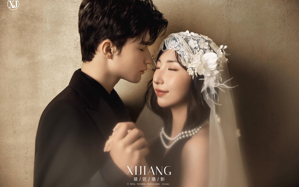 石河子婚紗照｜復(fù)古油畫風(fēng)婚紗照真的太美了