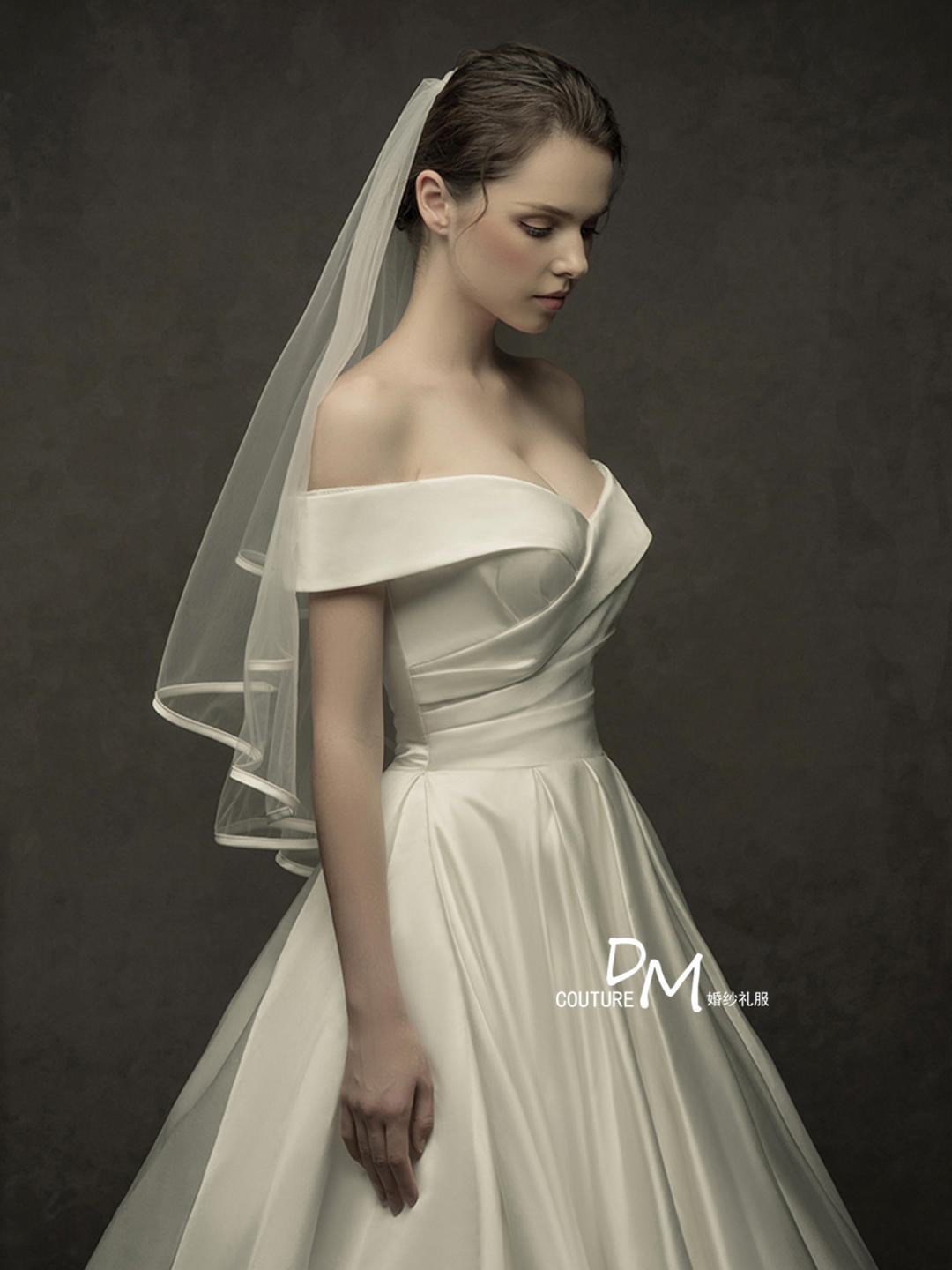 DM婚纱/缎面高定系列/初见