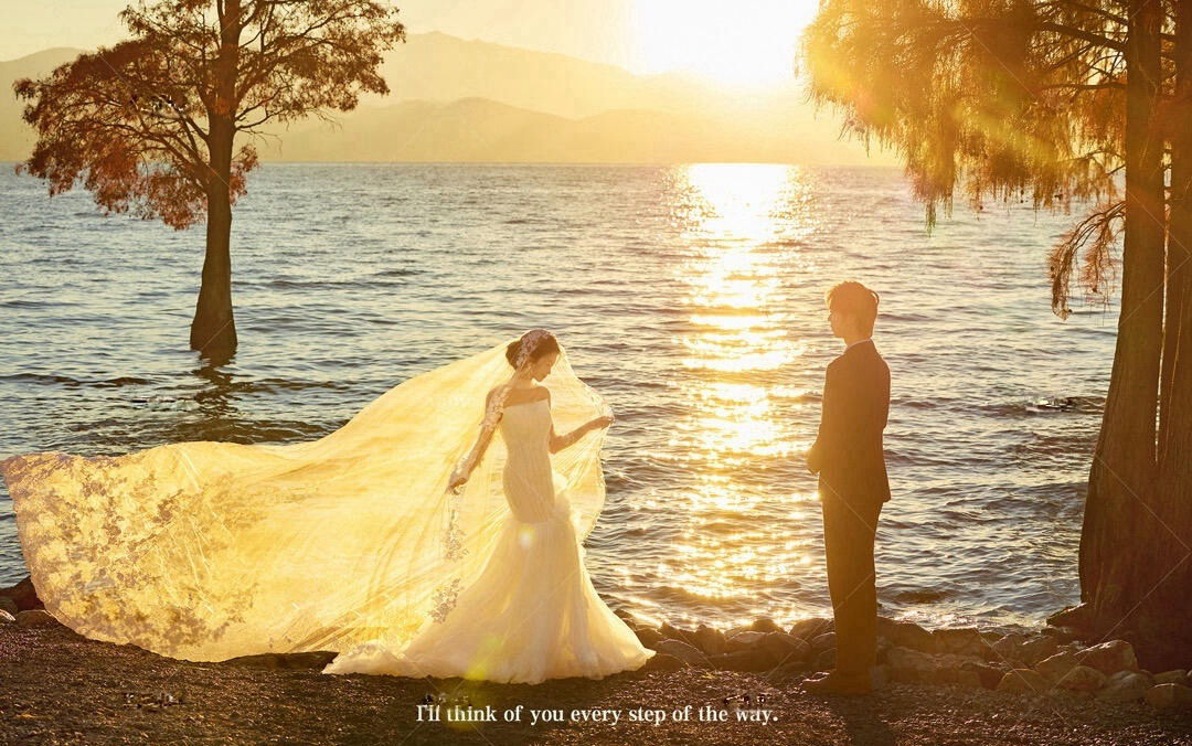 洱海的夕阳美的令人沉醉