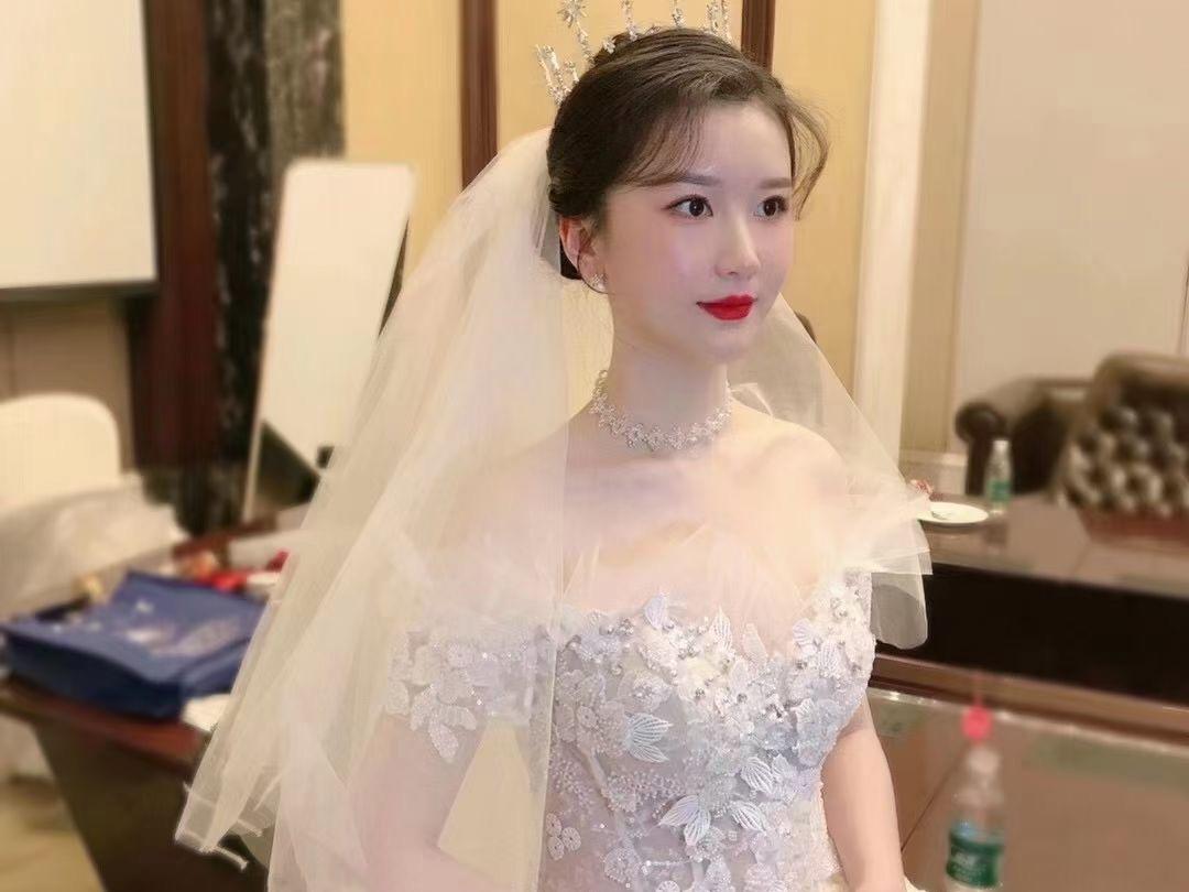 首席化妆老师六安周边婚礼全程跟妆