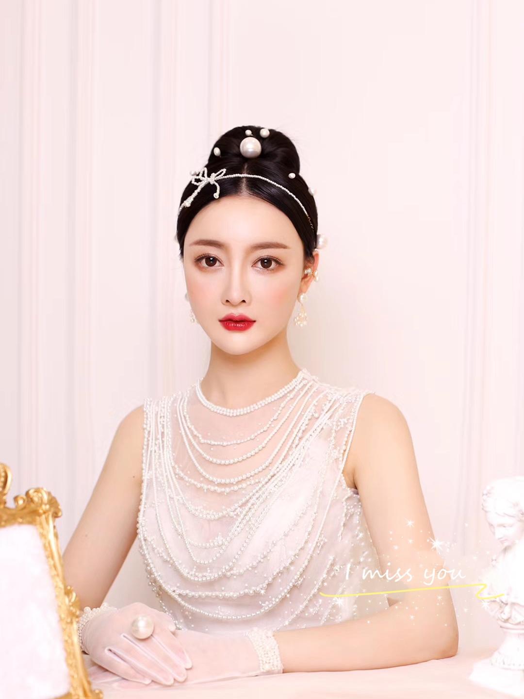 【定婚纱】送总监化妆师全天跟妆