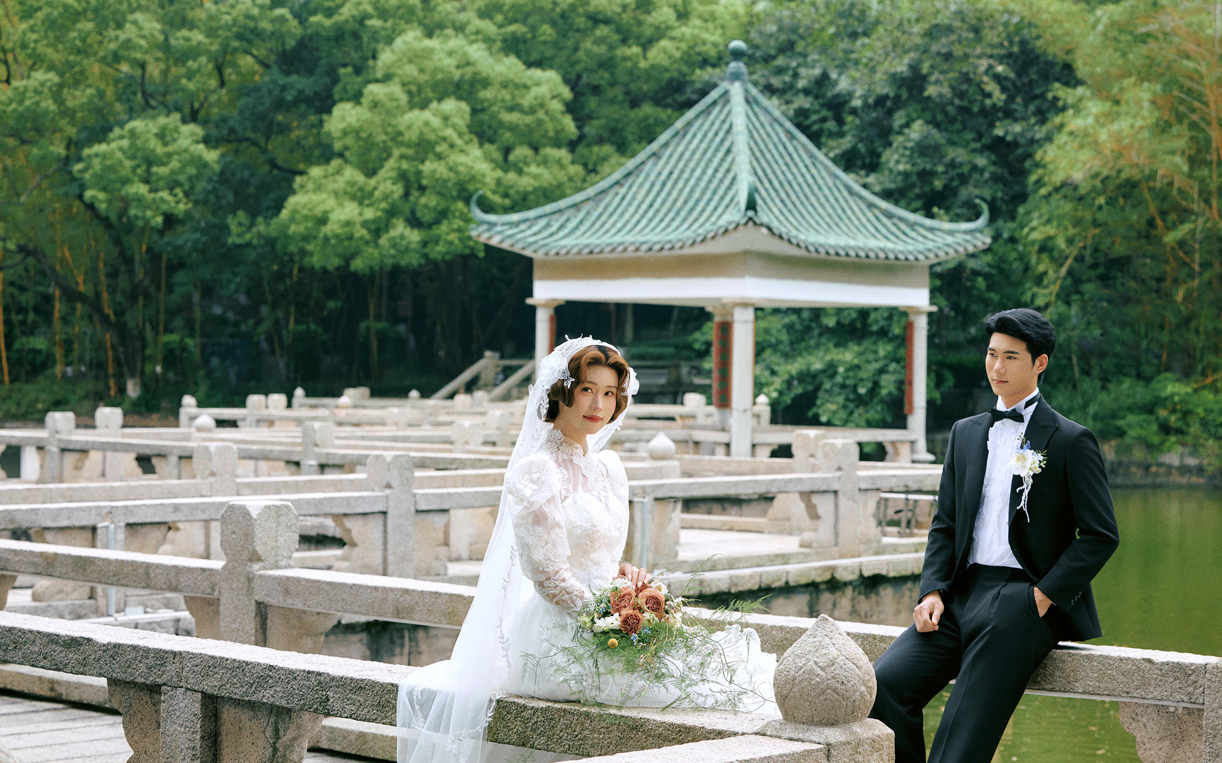 復(fù)古婚紗照 中式建筑里的婚紗照藏著舊時(shí)光的韻味