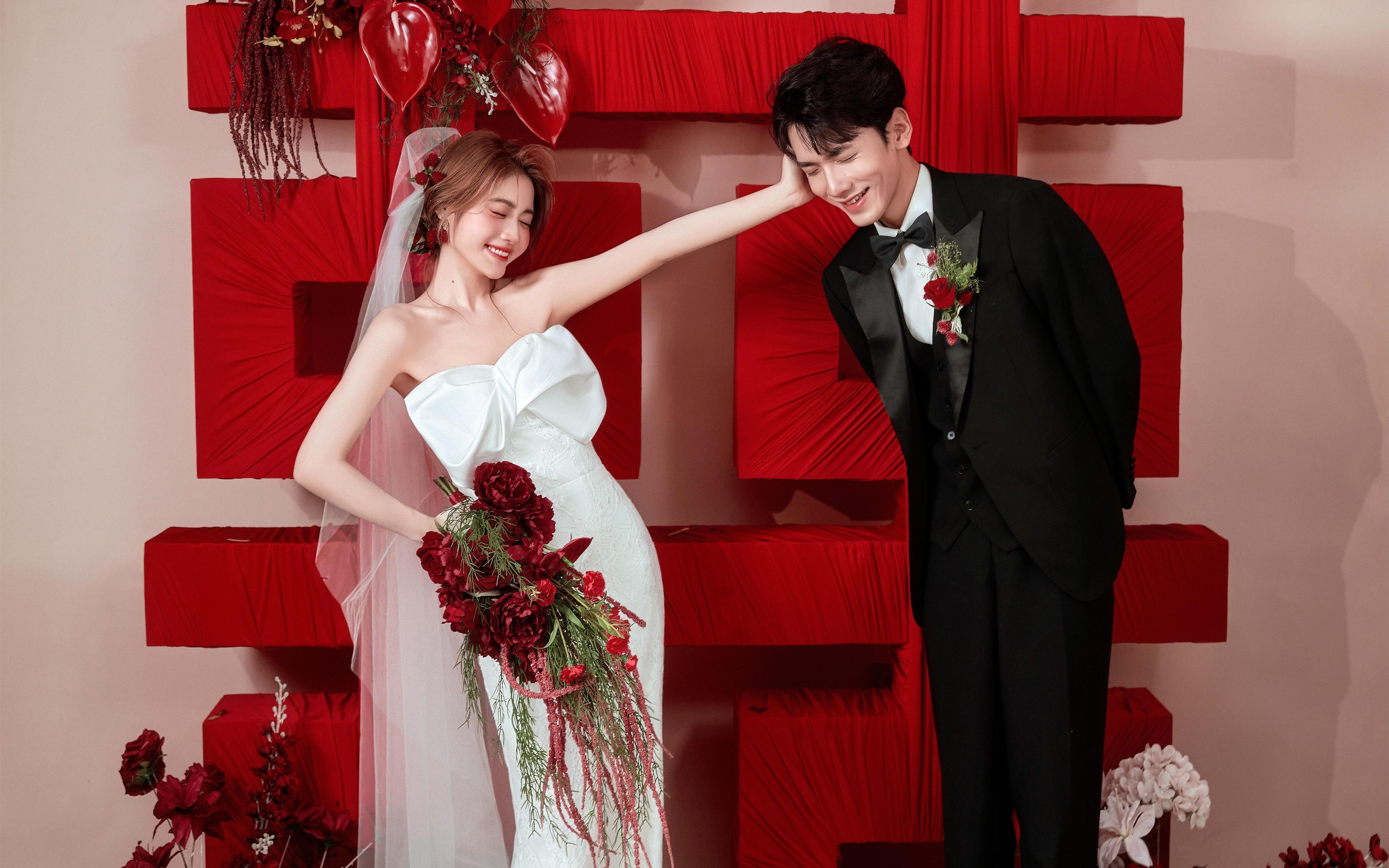 這樣的婚紗照也太可愛了吧