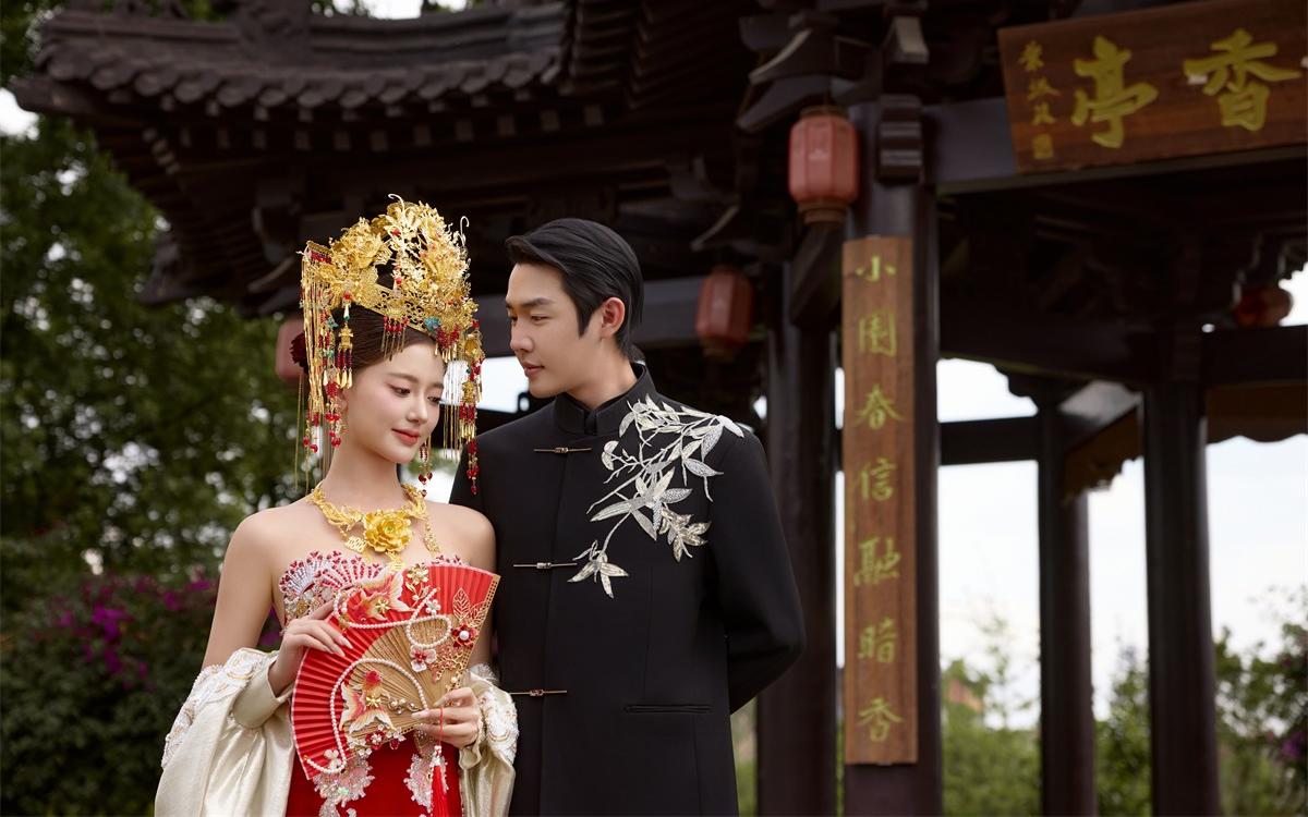 東方美學(xué)鯊瘋了??新中式婚紗照直接硬控我