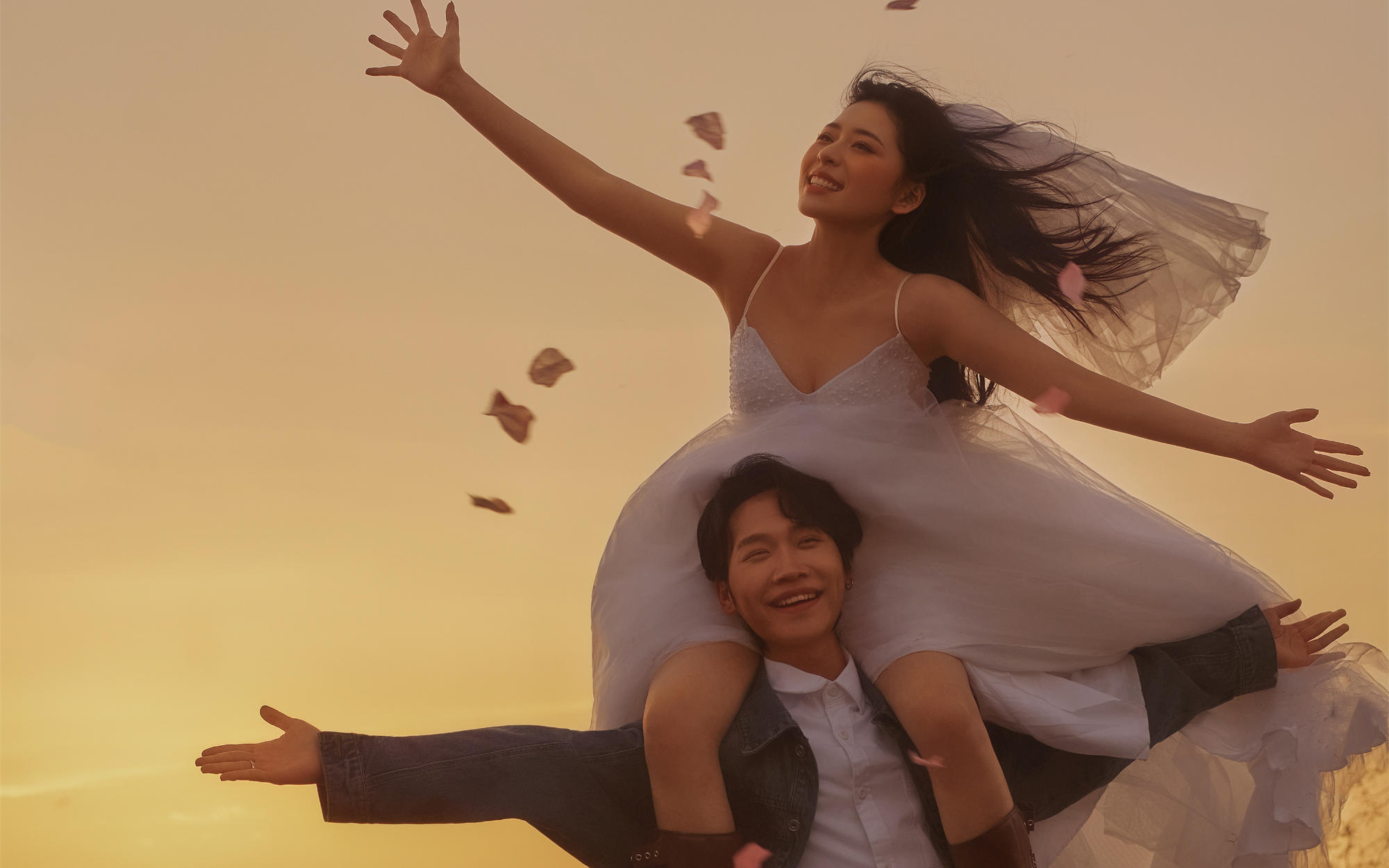 一组让情绪和生命力“失控”的婚纱照！
