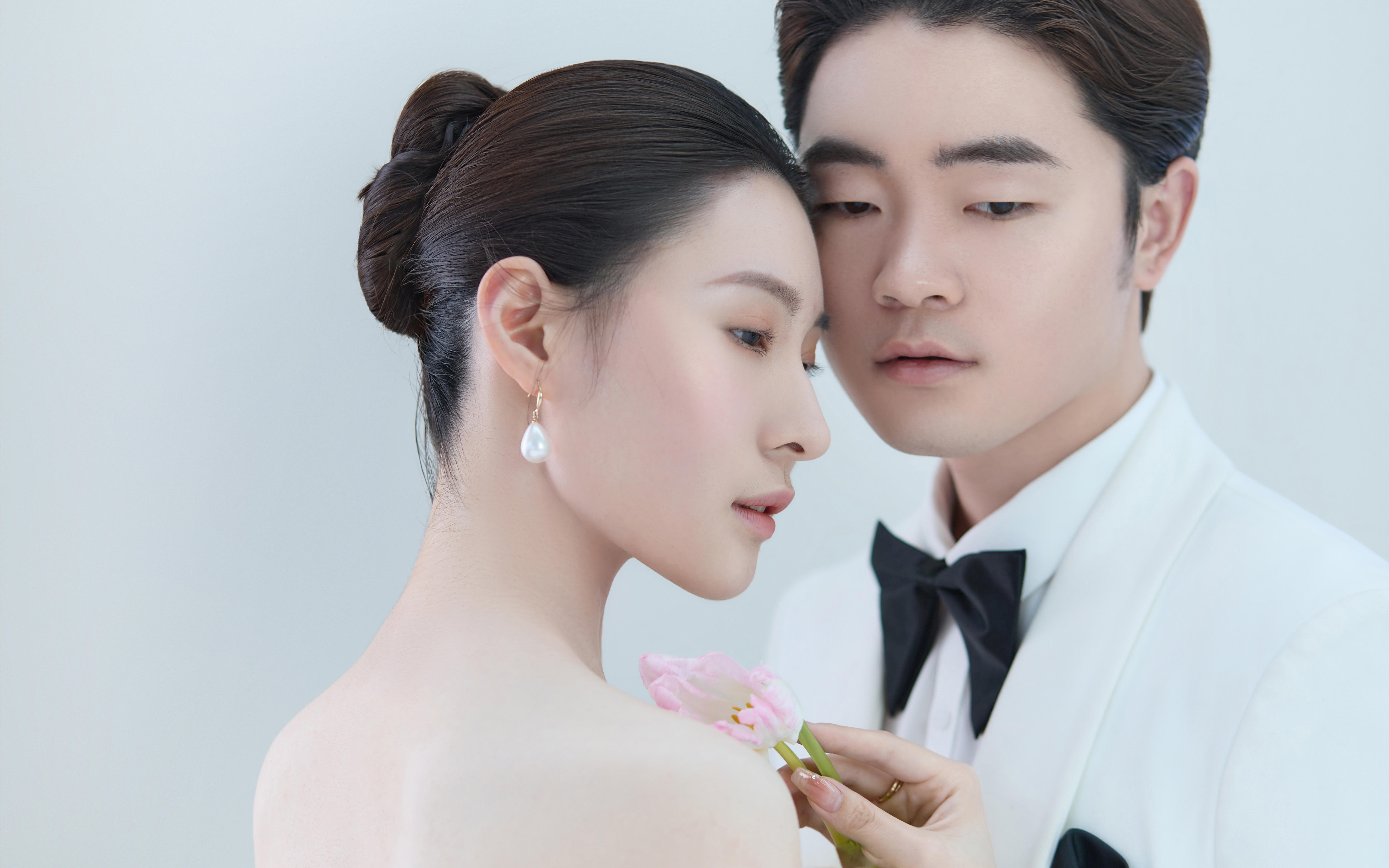 典雅轻奢纯爱婚纱照哦