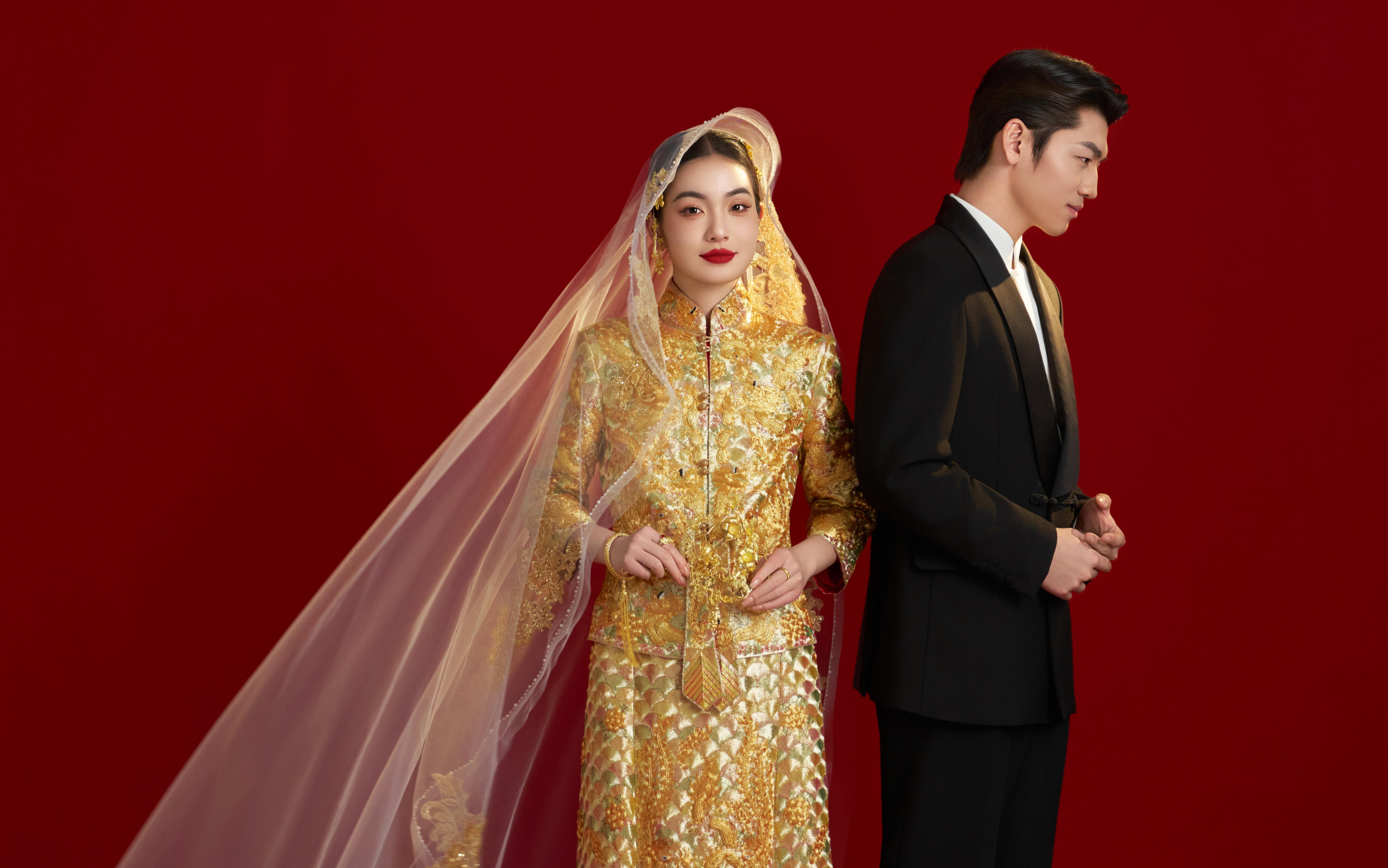 红墙金褂｜把东方贵气焊在婚纱照里